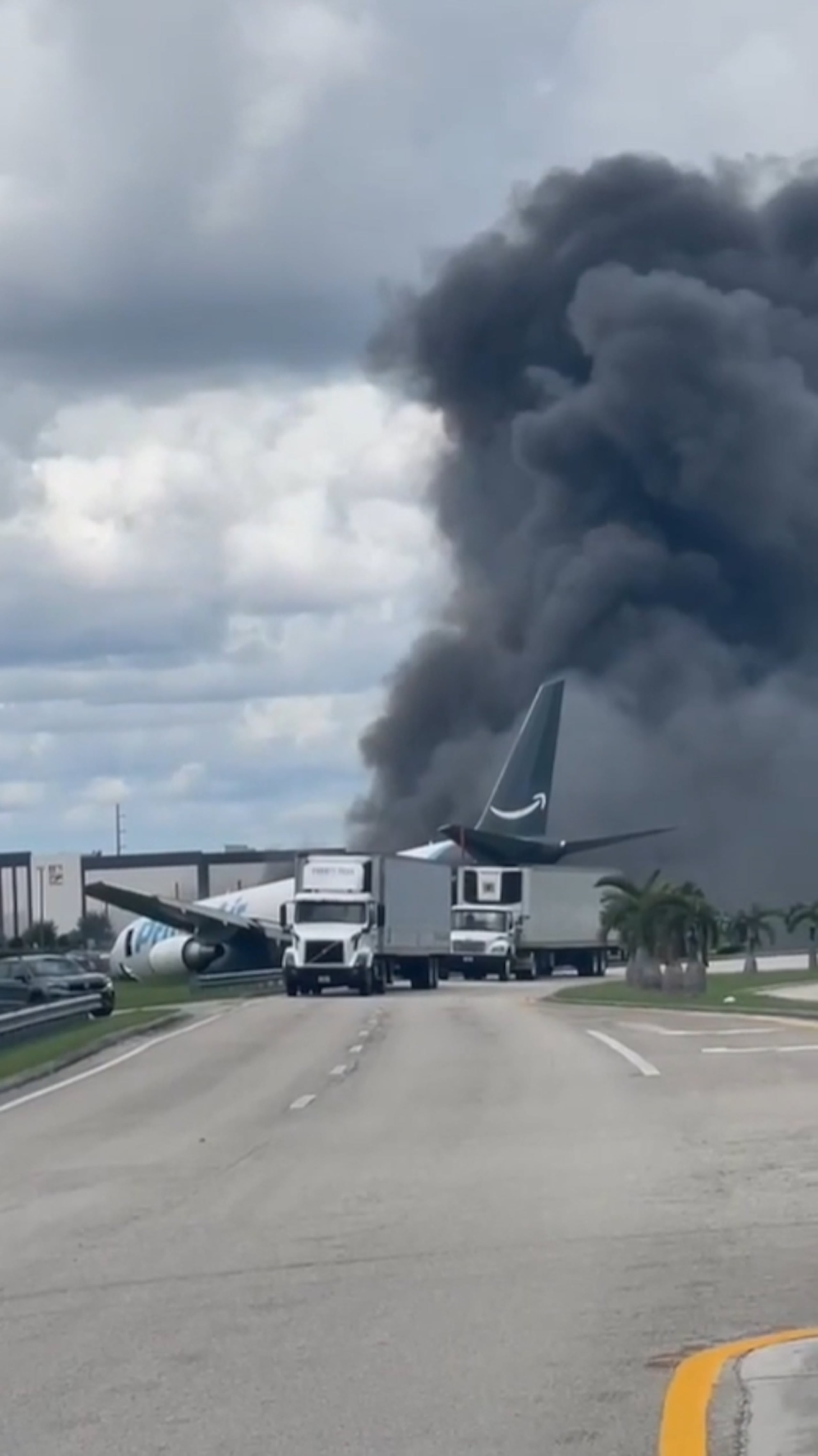 Accidente con avión de Amazon en aeropuerto de Miami. La nave salió de Puerto Rico.