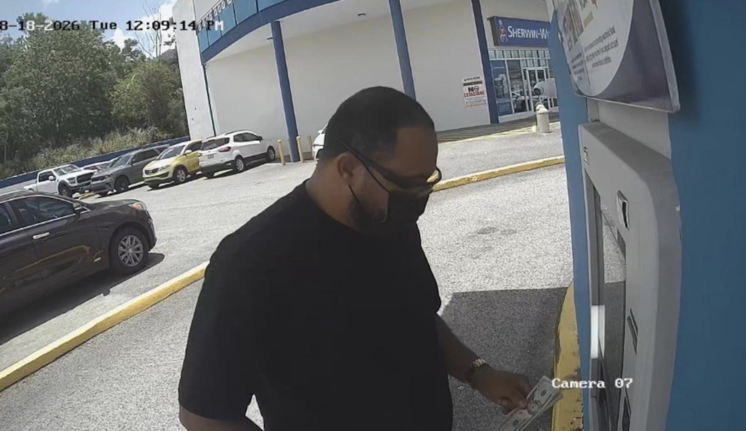 El CIC de Guayama lo busca ya que figura como sospechoso de cometer fraude contra una adulta mayor.
