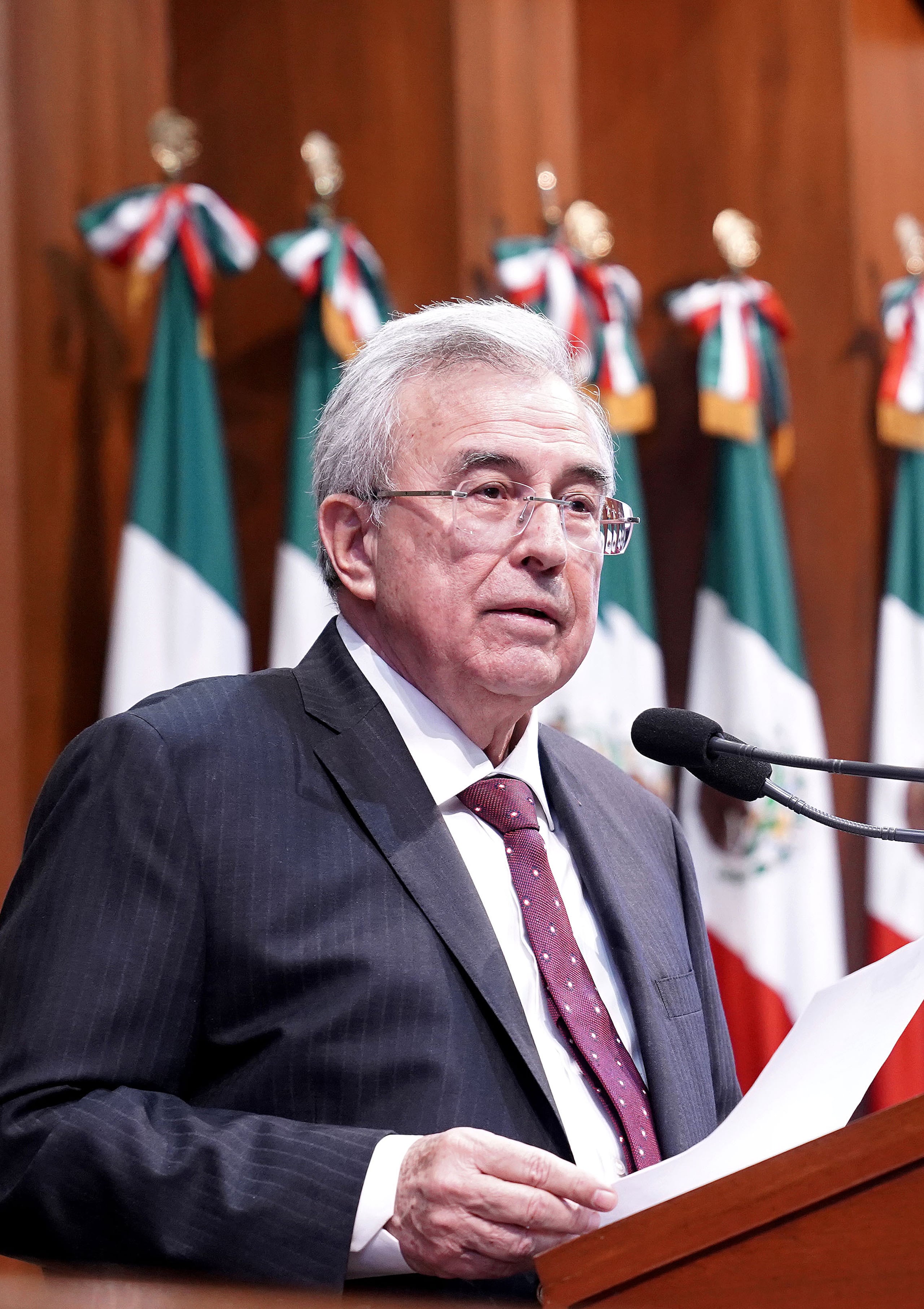 Rocha Moya ha rechazado los señalamientos y afirmó que su separación del cargo busca facilitar las investigaciones de la Fiscalía General de la República (FGR).