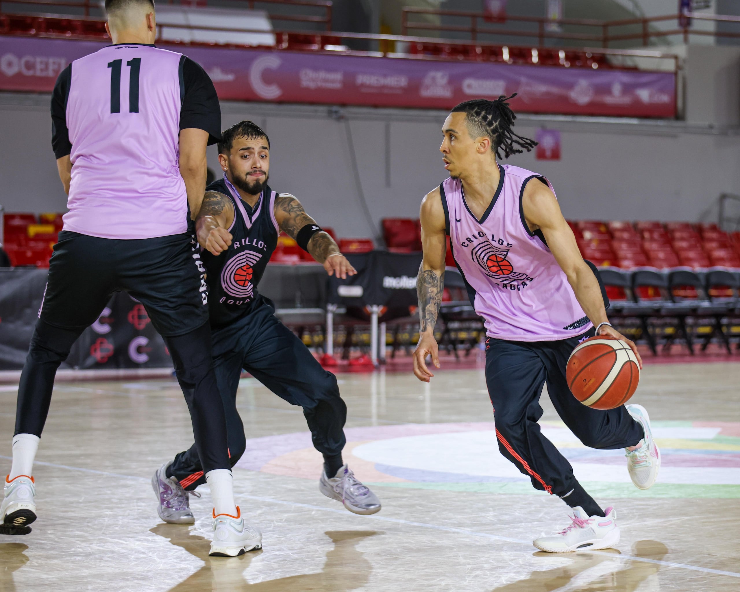 Travis Trice durante una práctica de los Criollos de Caguas.