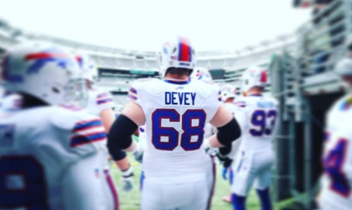 Muere a los 38 años el exjugador de la NFL Jordan Devey a días de celebrar su aniversario de boda