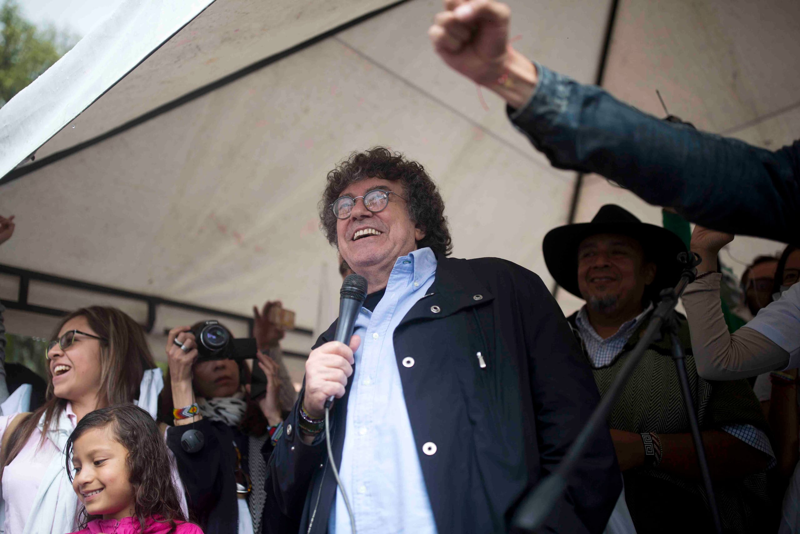 “Fue hace varios días que el papa Francisco se me acercó y me dijo: ‘Piero, esa canción sirvió para que me reconciliara con mi padre. Eso nunca te lo voy a terminar de agradecer’. Que te digan eso te impacta”, dijo el artista. (Archivo / GFR Media)