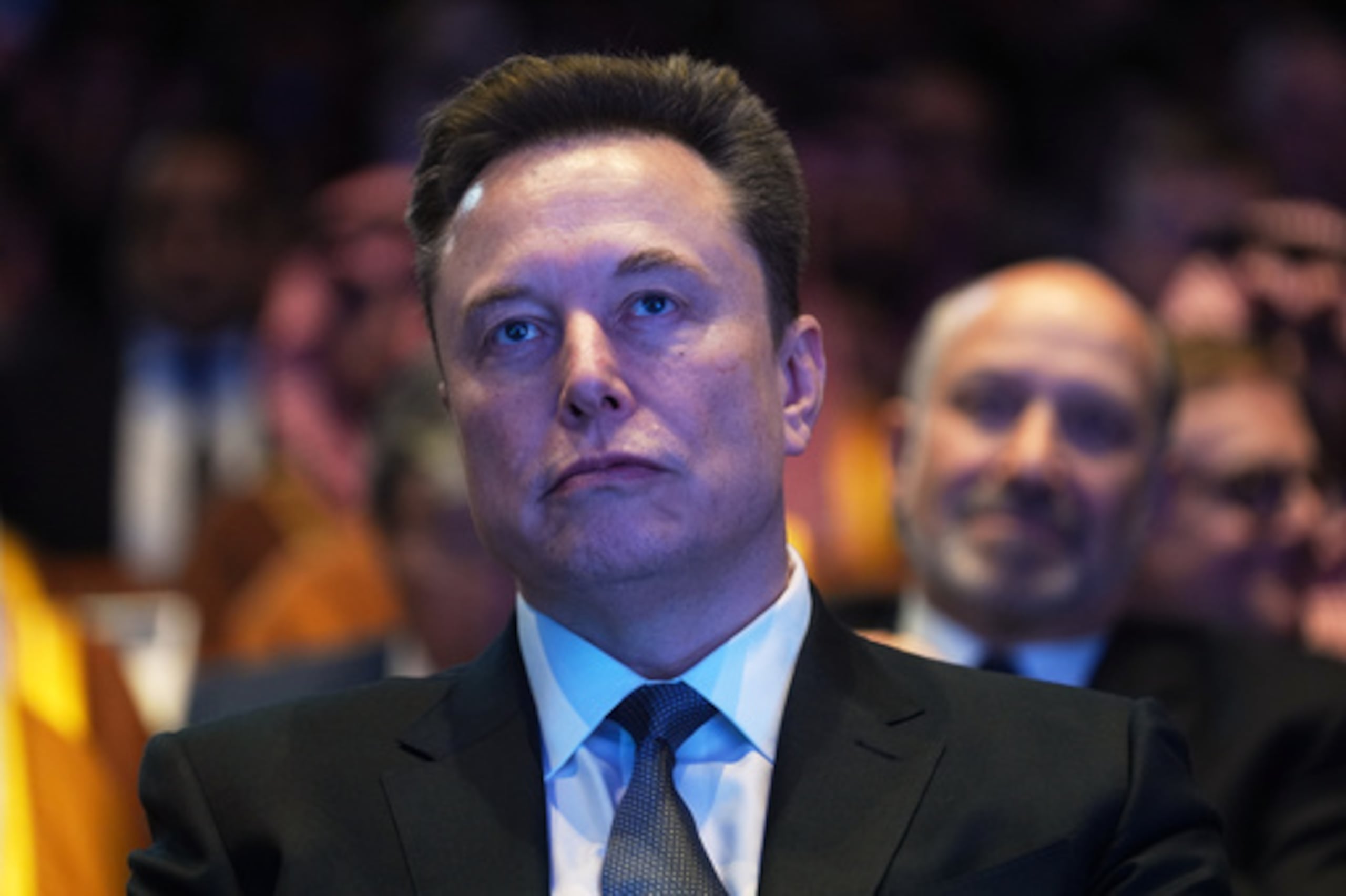 Elon Musk asiste al Foro de Inversión Saudí en el Kennedy Center, el miércoles 19 de noviembre de 2025, en Washington. (AP Photo/Evan Vucci)