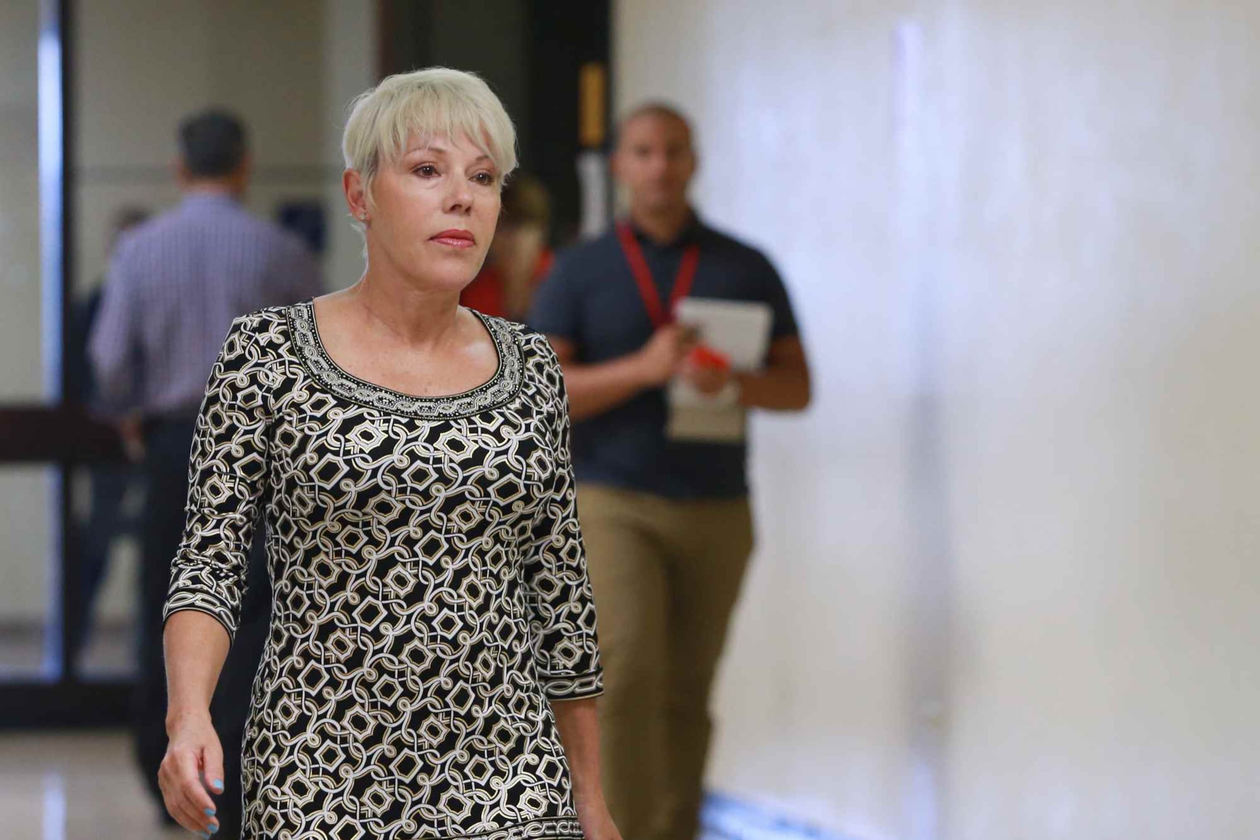 La abogada ha insistido en que la togada debe inhibirse de la vista preliminar porque ha prejuzgado la causa antes de escuchar la evidencia.