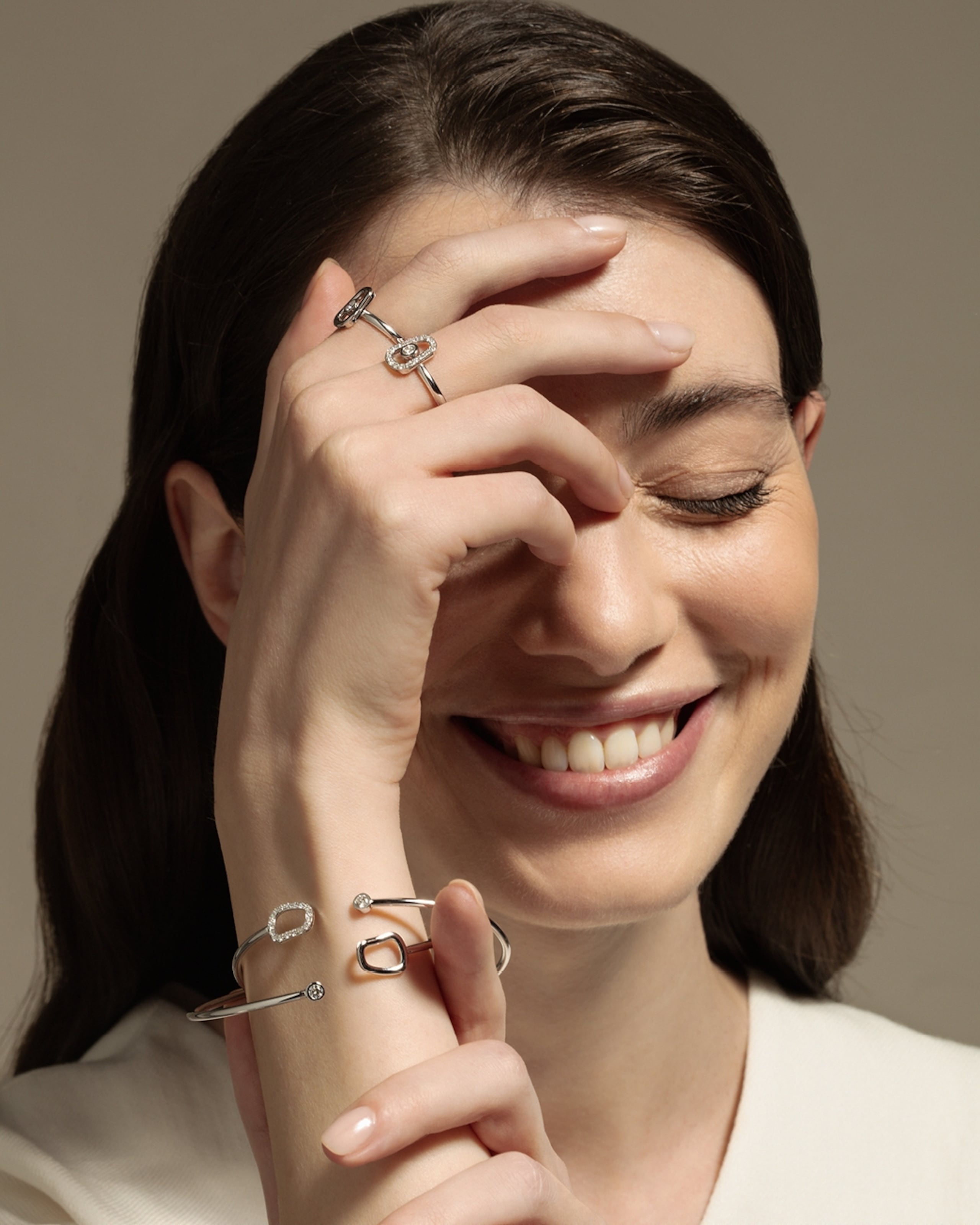 La icónica colección Puzzle, de la casa Mattioli está disponible en Lido Jewelers.