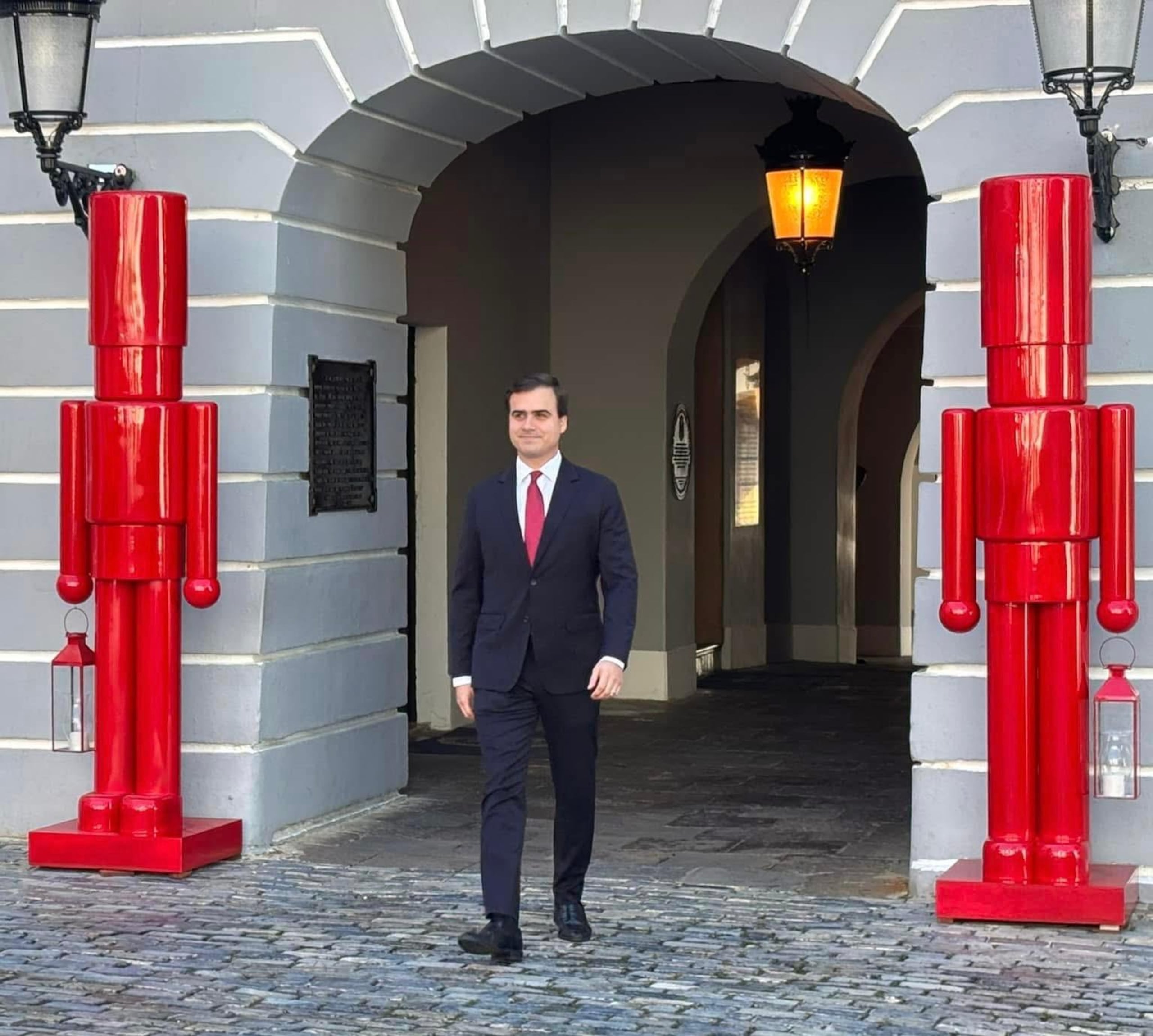 Pablo José Hernández.