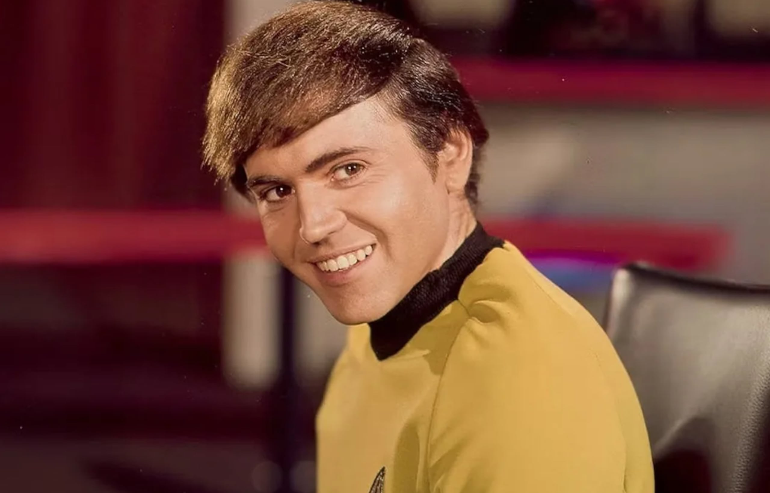 Al hablar inglés con un marcado acento ruso en la serie, Chekov encarnaba rasgos típicos de la personalidad rusa, como un orgullo intenso, el amor por la poesía y una lealtad incondicional.