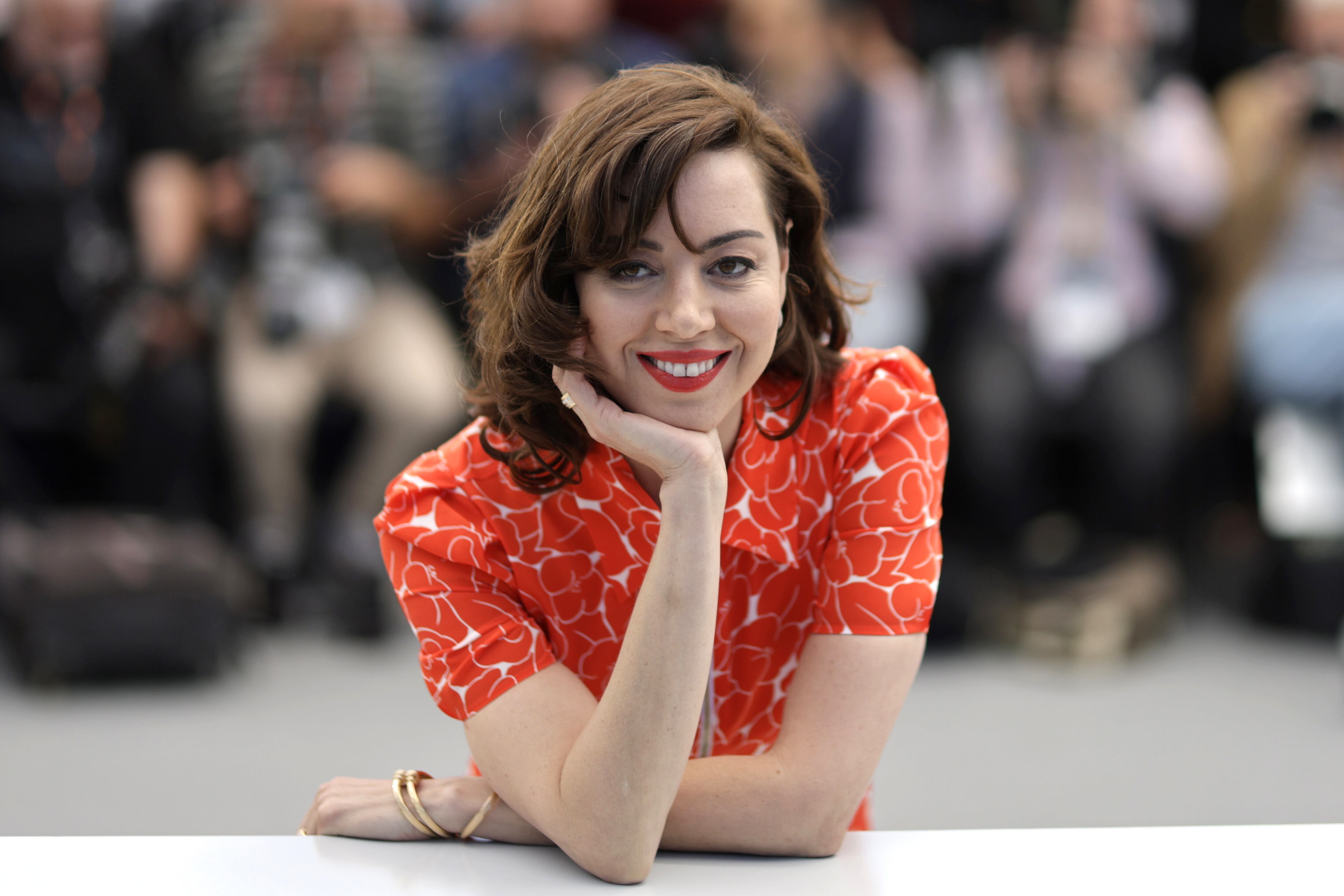 Imagen de la cobertura de: Aubrey Plaza se convierte en madre a los 42 años
