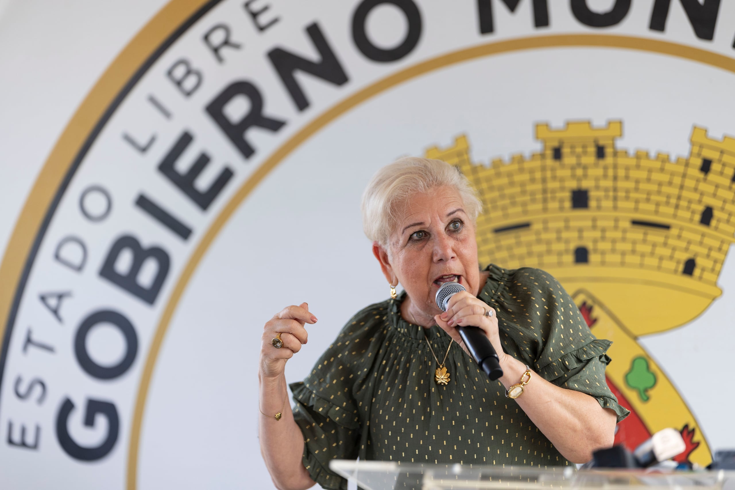 La alcaldesa de Loíza, Julia Nazario Fuentes.