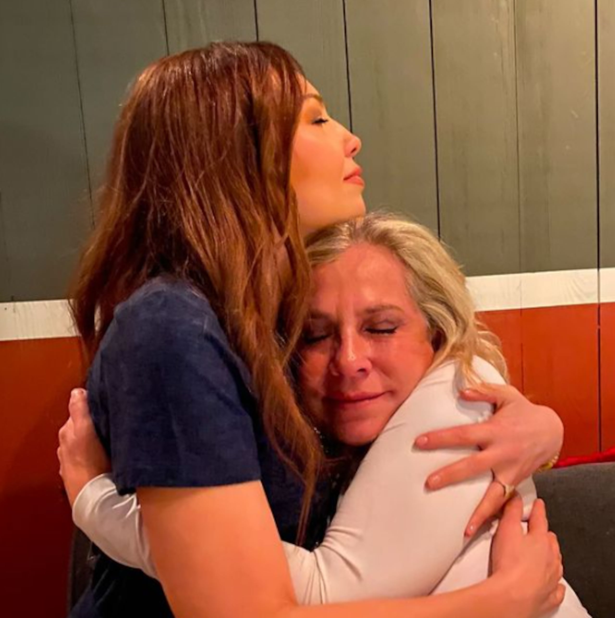 Thalía y su hermana Ernestina