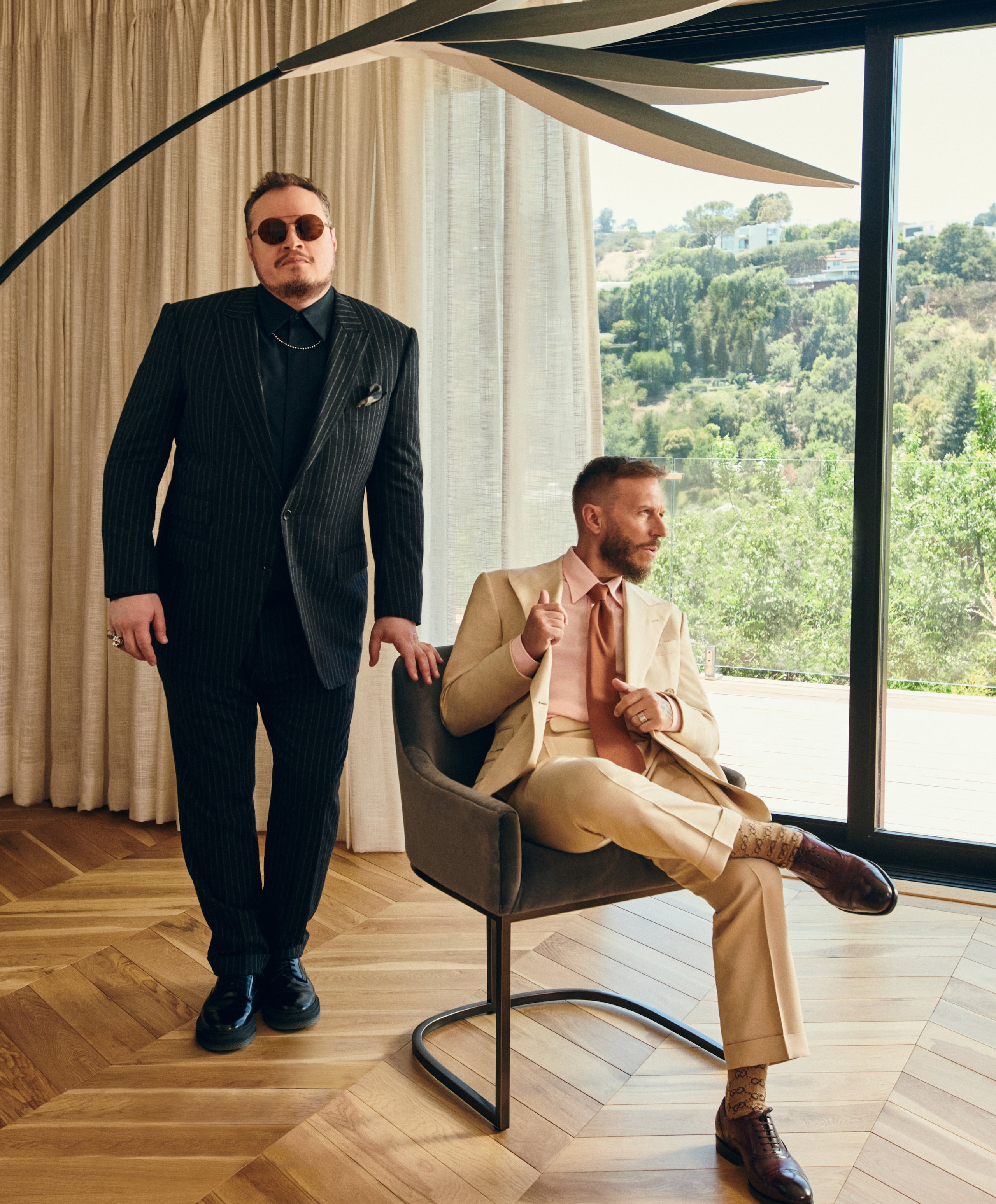 Fotografía cedida hoy por Sony Music donde aparecen los integrantes del dúo Sin bandera, el mexicano Leonel García (i) y el argentino Noel Schajris, que comenzará una gira por Estados Unidos el próximo 7 de septiembre, con 17 fechas programadas. EFE/Sony Music
