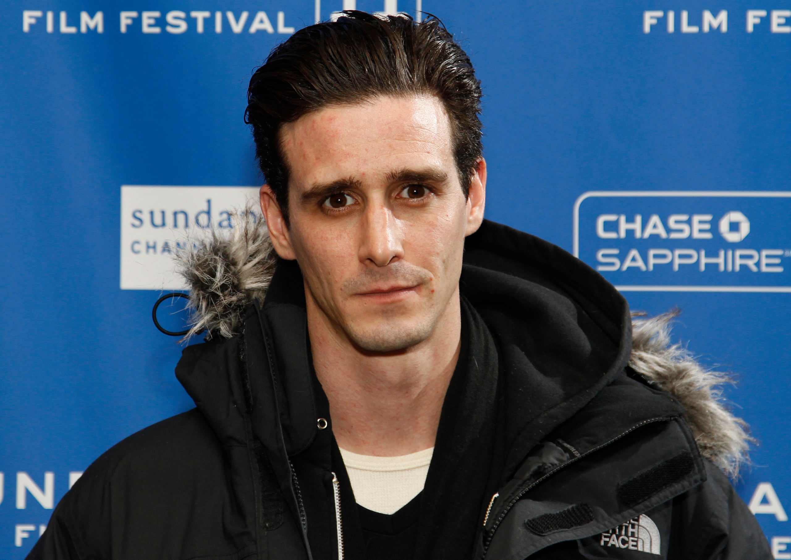 El actor James Ransone, miembro del elenco de "The Son of No One", posa el día de su estreno en el Festival de Cine de Sundance, el viernes 28 de enero de 2011, en Park City, Utah.
