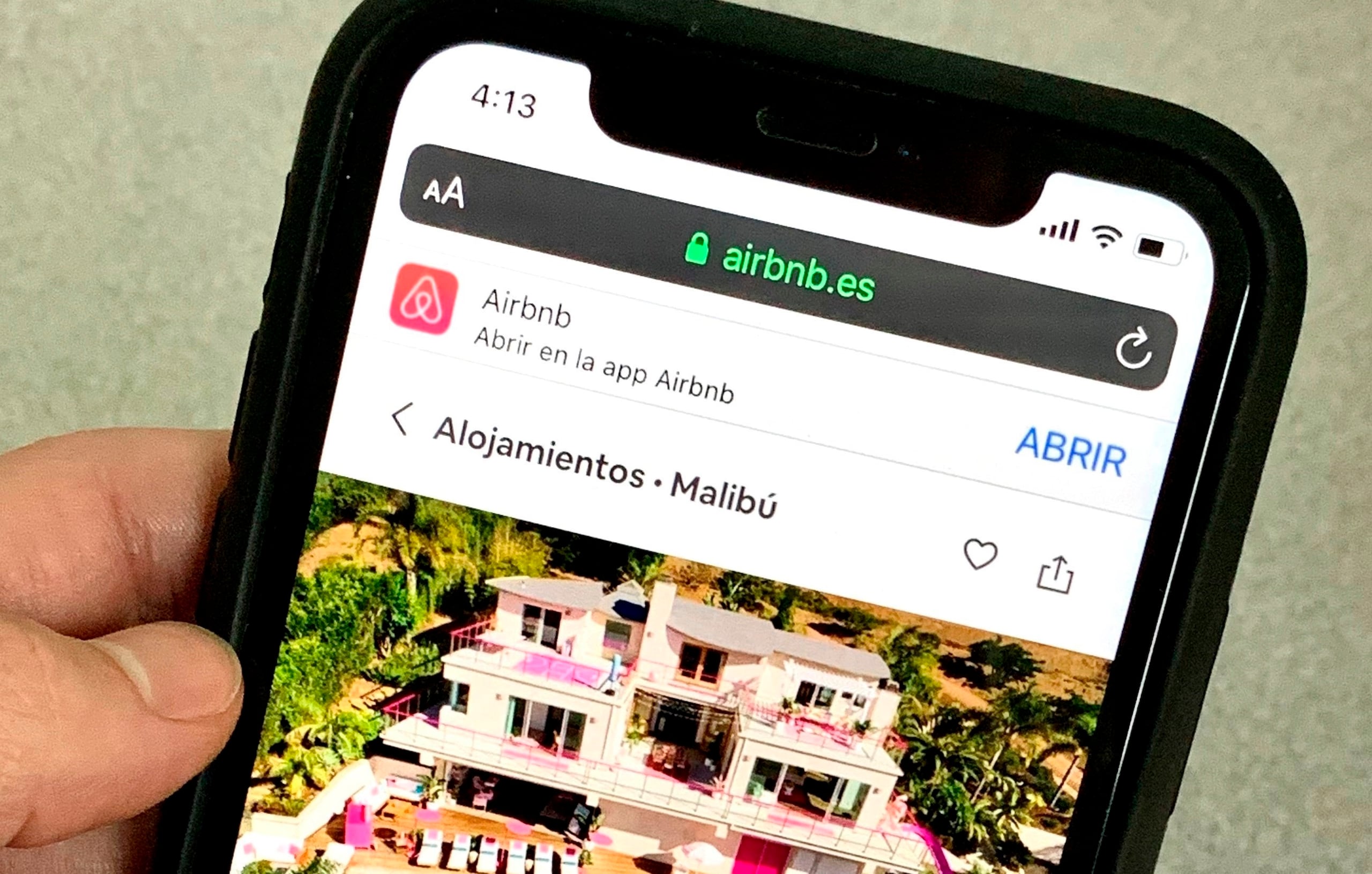 Con esta medida, Airbnb busca atajar las fiestas escandalosas que suelen traer problemas en las comunidades donde ubican los alquileres a corto plazo de sus anfitriones.