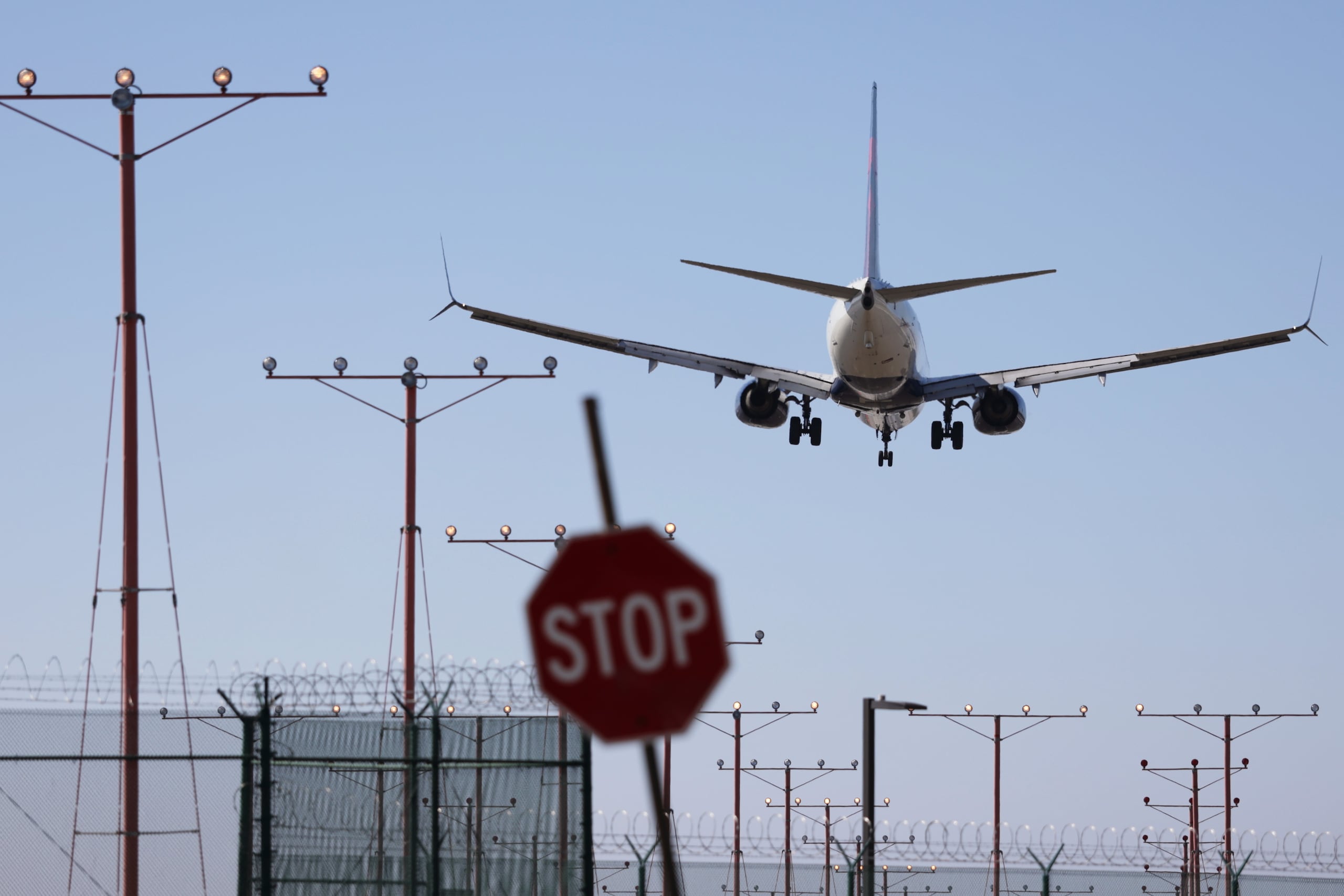 La detección se dio durante los procedimientos de verificación que Migración aplica a cada persona que intenta ingresar por el Aeropuerto Internacional de Tocumen.
