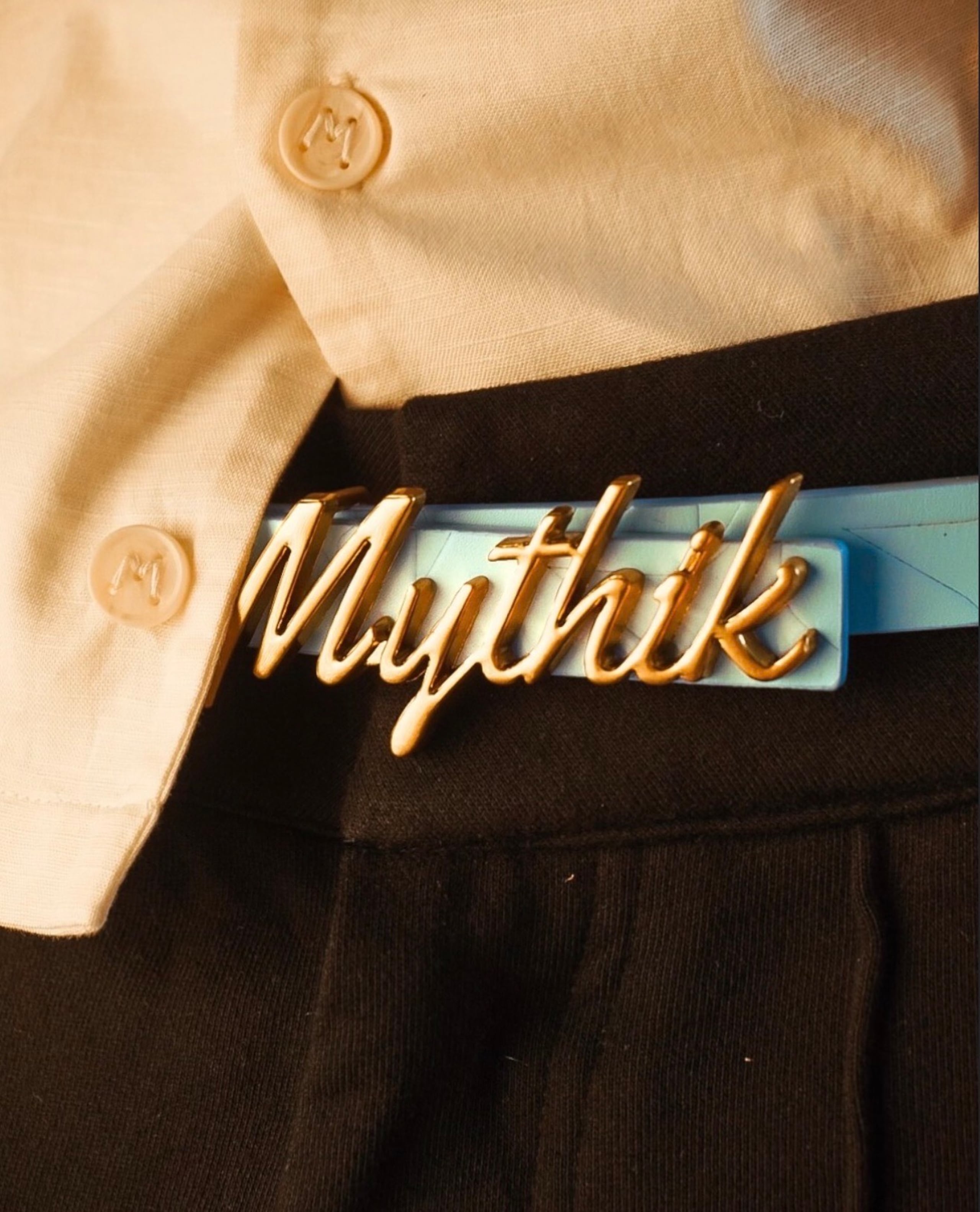 La colección "A Date With" incluirá 20 looks originales donde aspira llevar al público a conectar con experiencias nuevas y un futuro próspero.