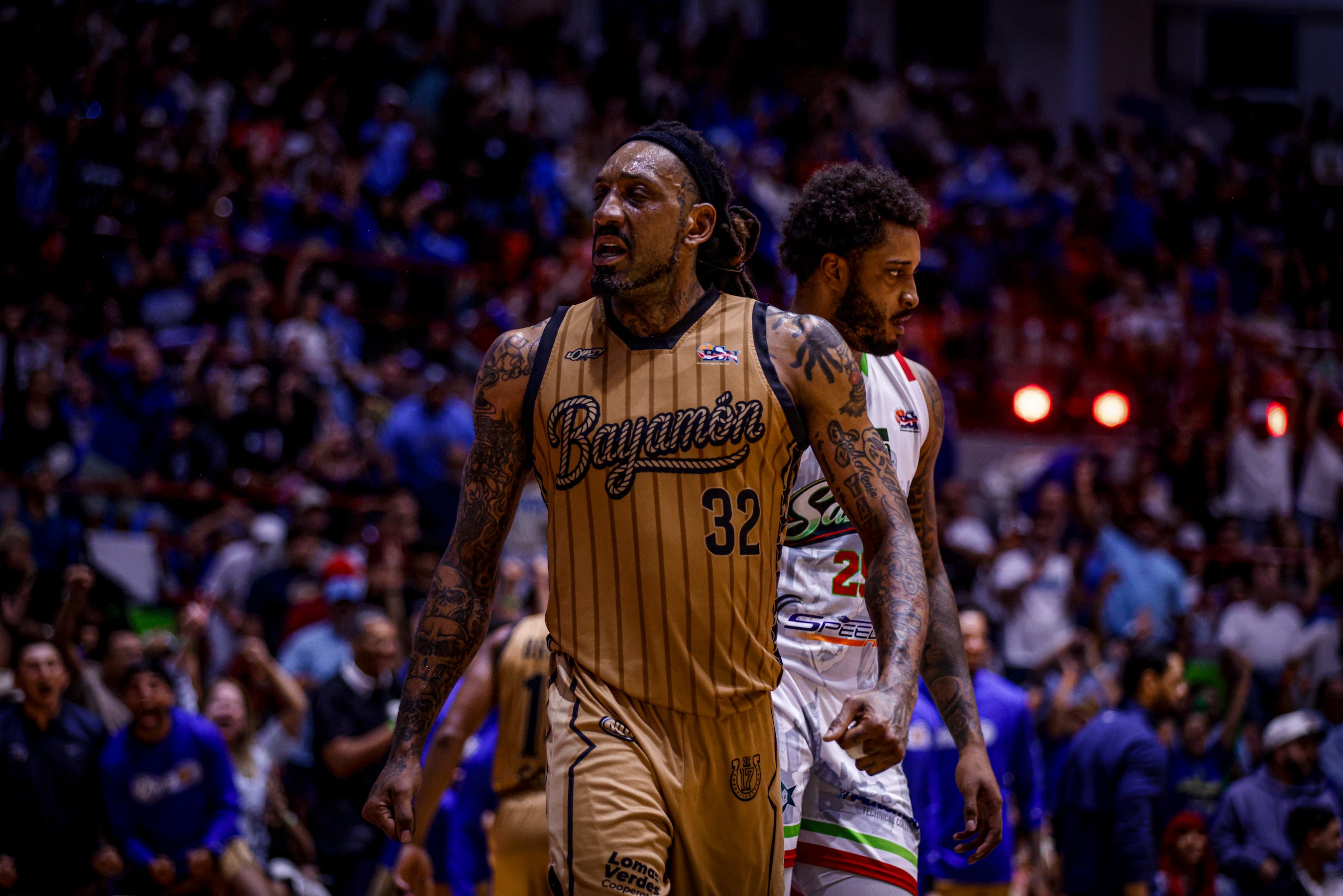 Renaldo Balkman durante la serie final del BSN entre los Vaqueros de Bayamón y los Santeros de Aguada.