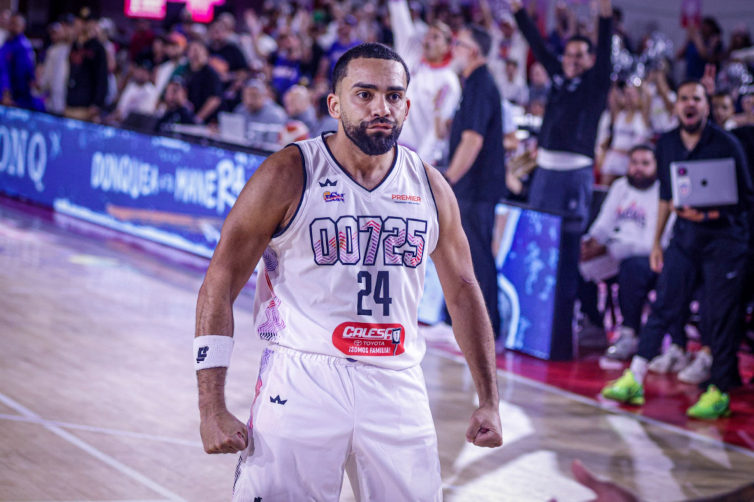 Christian "Cuco" López de los Criollos de Caguas.