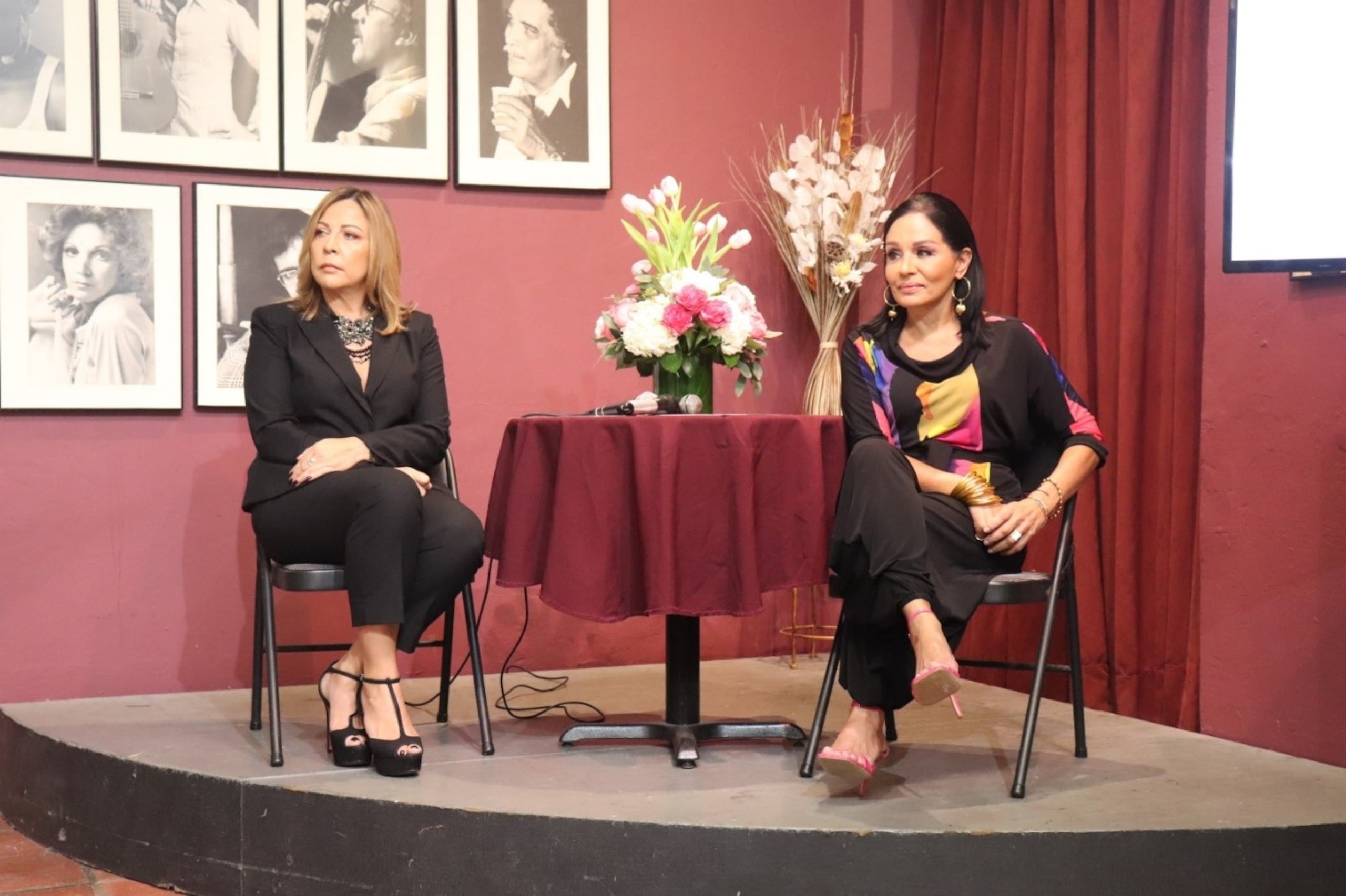 Las actrices y productoras Sonia Valentín y Alba Nydia Díaz