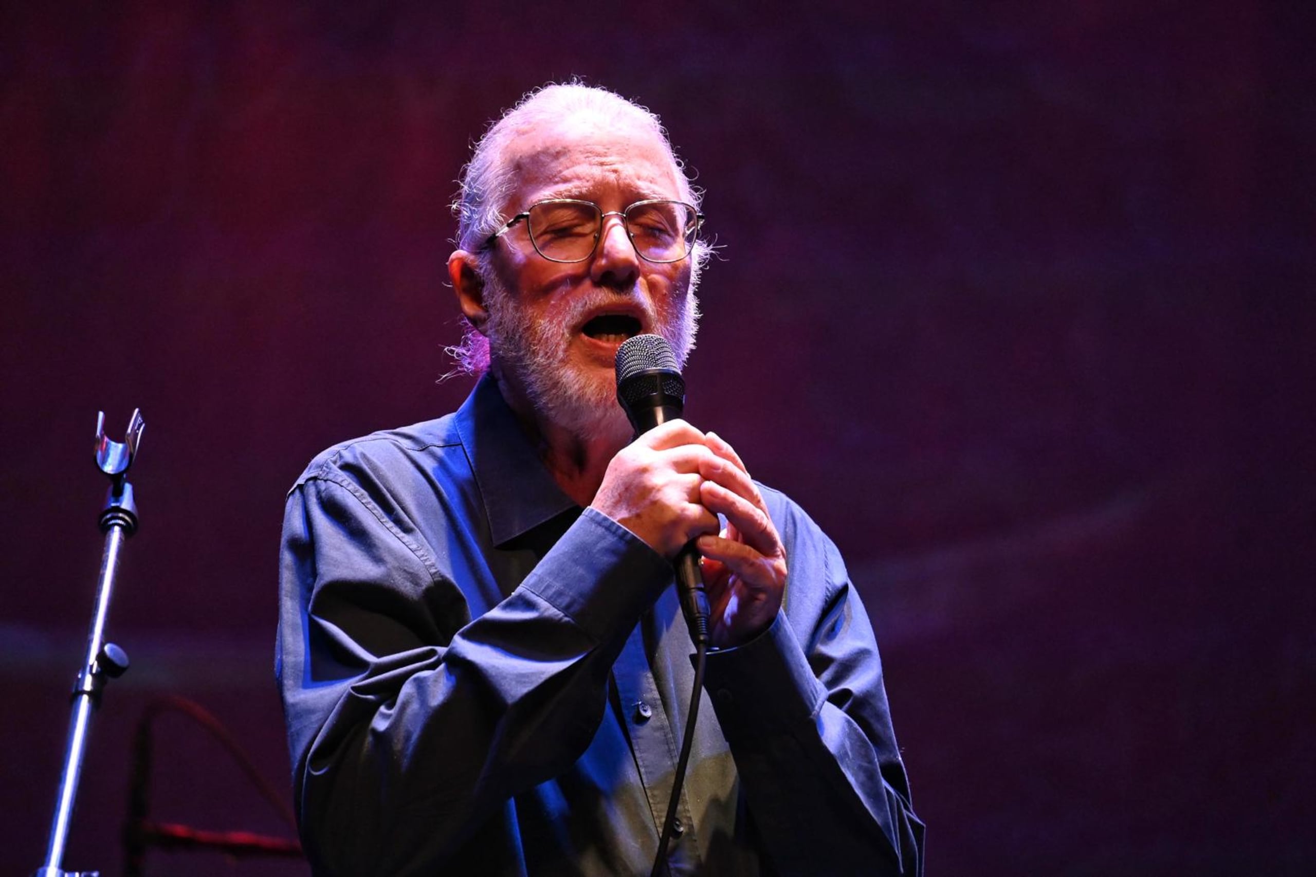 El cantante Roy Brown sufrió el inconveniente cerca del final de su espectáculo "A los 80, Yo Protesto" en el Teatro de la Universidad de Puerto Rico.