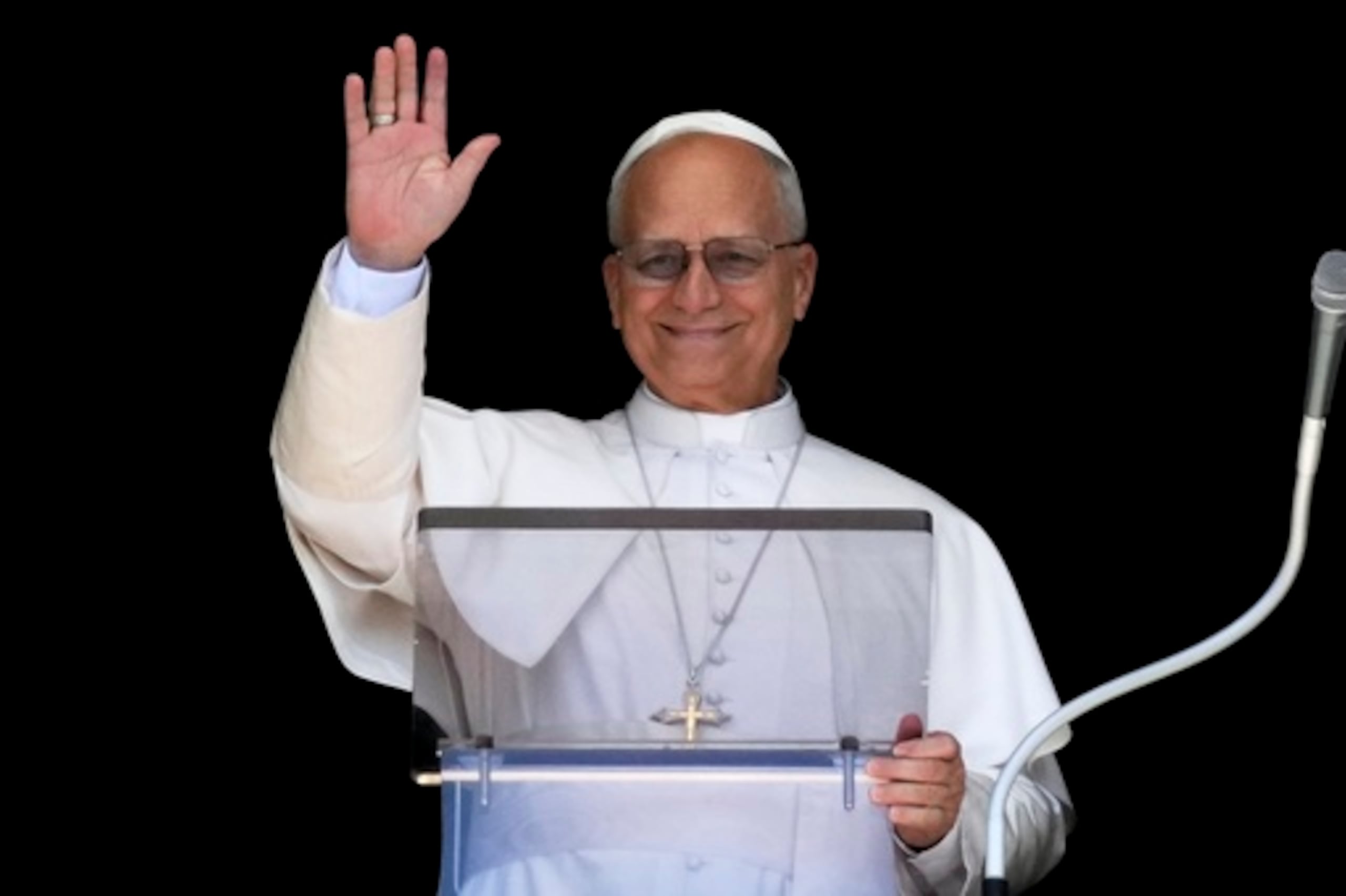 León pasaría la tarde de su cumpleaños presidiendo un servicio de oración ecuménico en honor a los mártires del siglo XXI.
