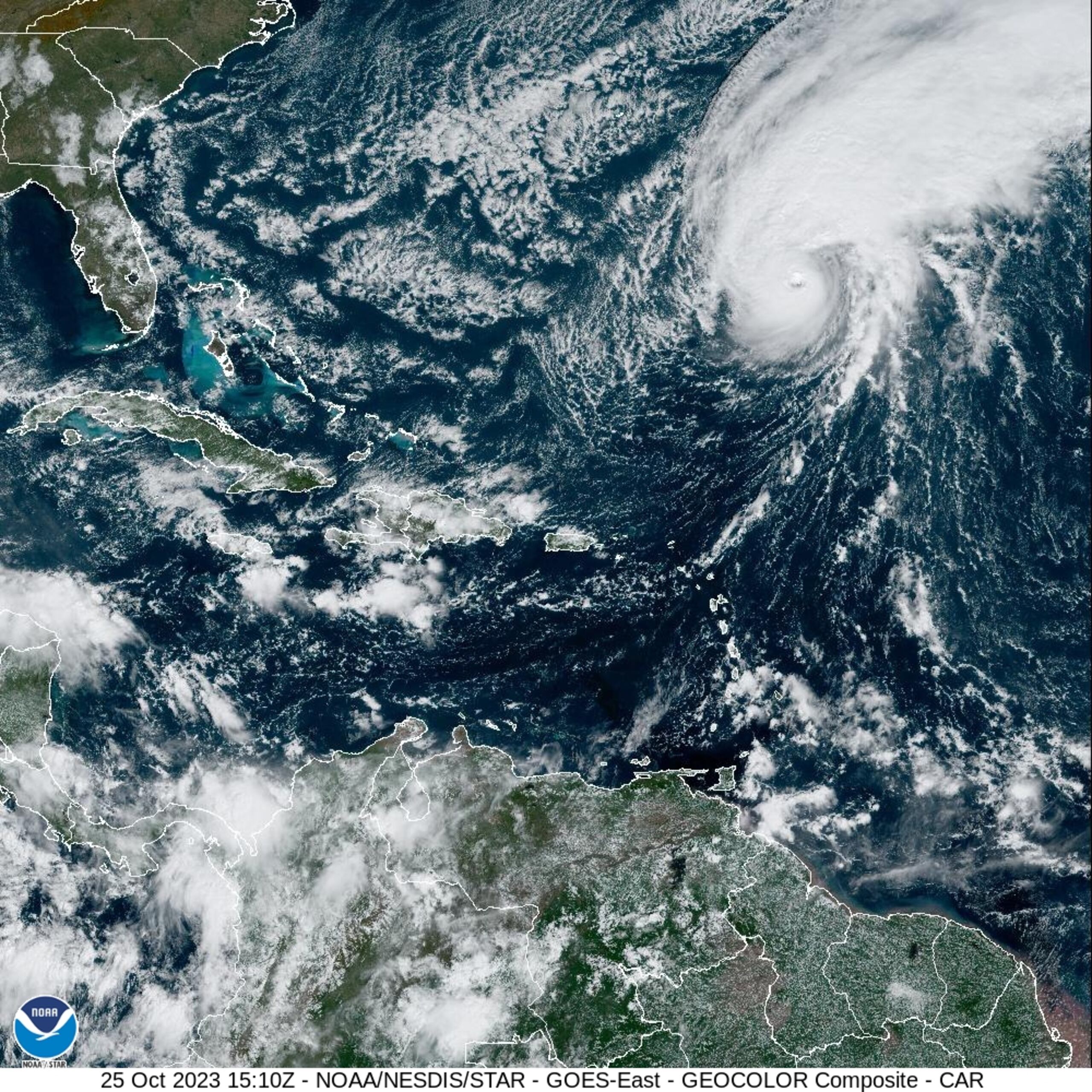 El huracán Tammy tiene vientos de 105 mph en la mañana del miércoles.