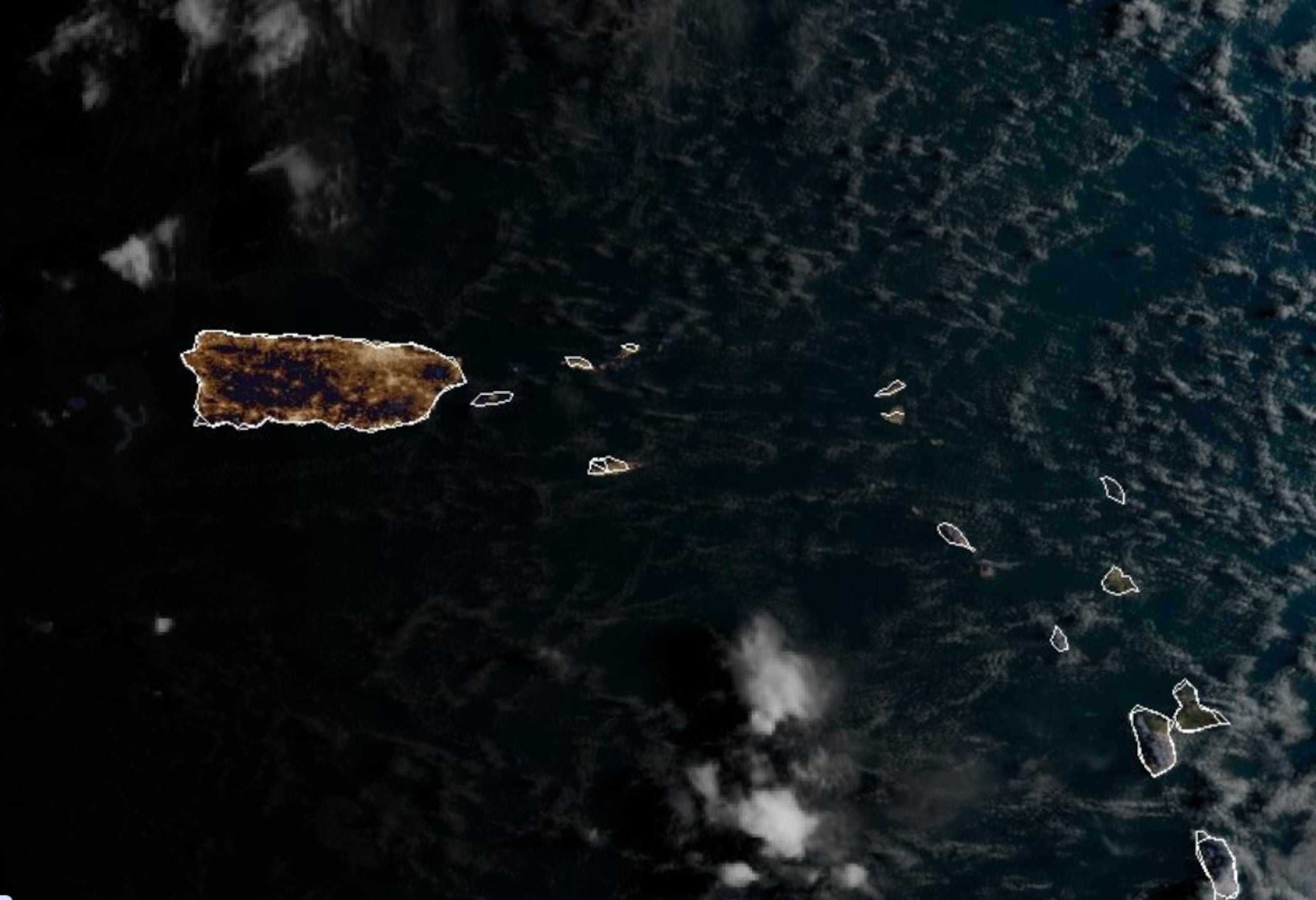 El Polvo del Sahara y el aire seco disminuyen.