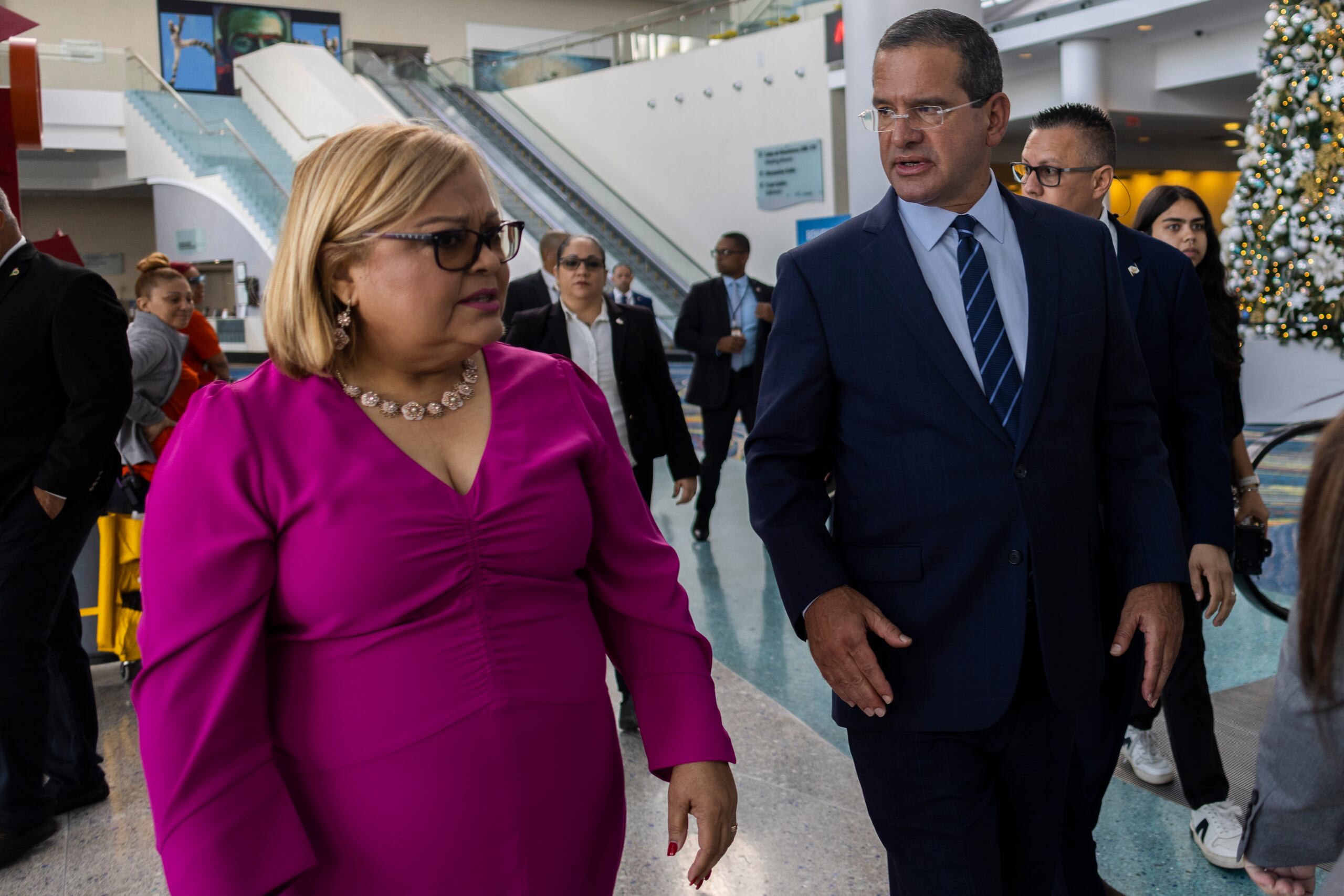 El gobernador Pierluisi defendió a la secretaria del DCR, Ana Escobar, quien fue la que concedió un pase extendido al presunto asesino.