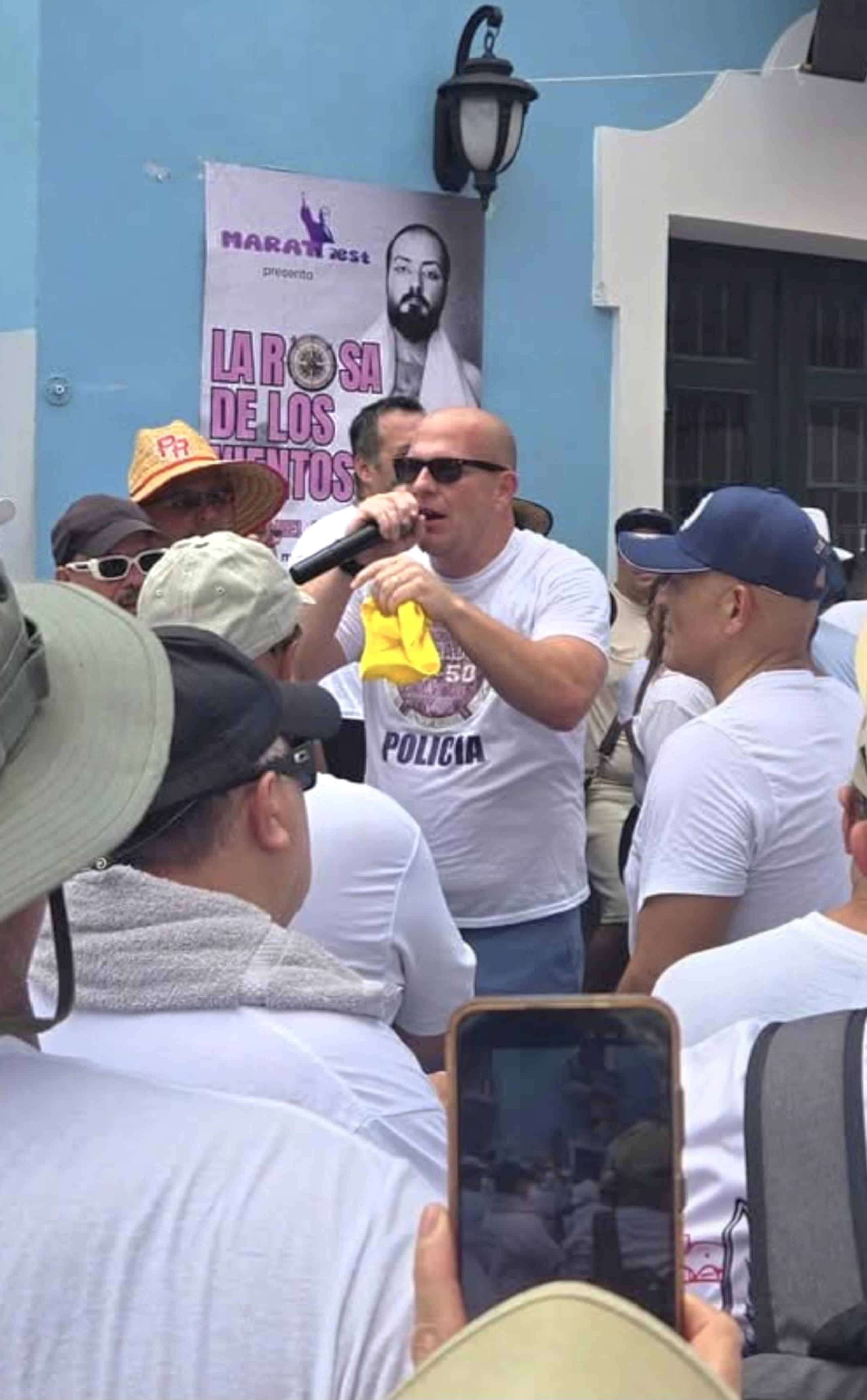 Gabriel Hernández Ramos, presidente de la Asociación de Policías Unidos Luchando (APUL) durante una manifestación.