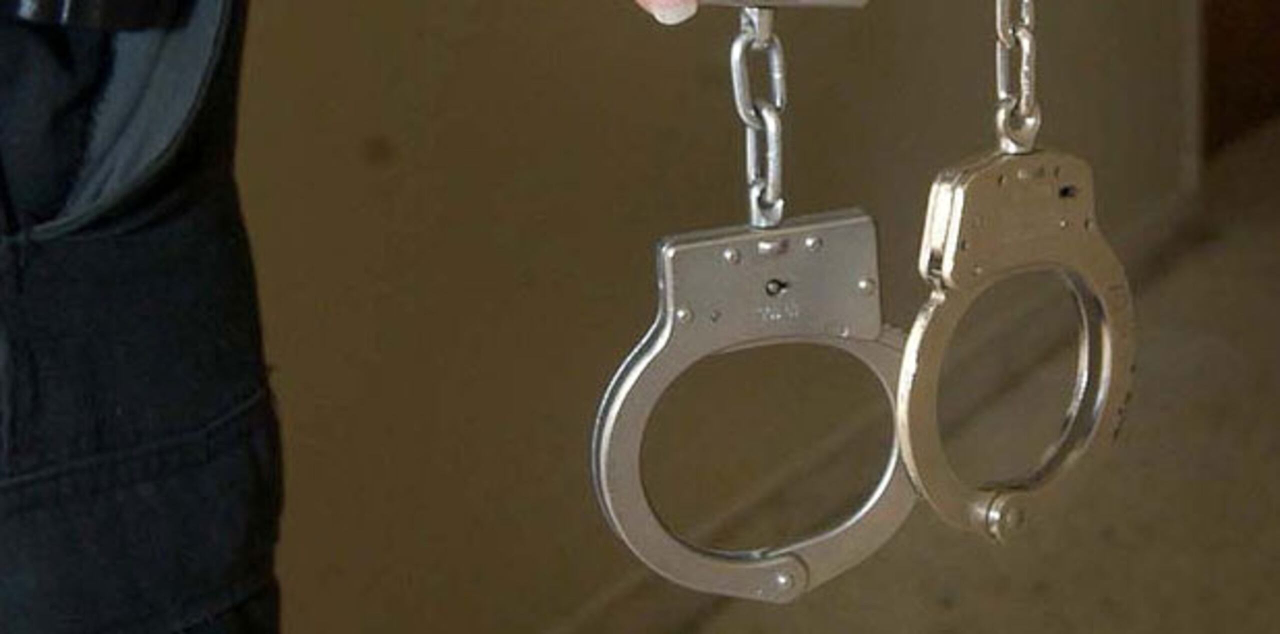 Contra el hasta hoy fugitivo, la jueza Elsie Ochoa, del Tribunal de Guayama, había emitido una orden de arresto con una fianza de $4.8 millones por asesinato y violación a la Ley de Armas. (Archivo)