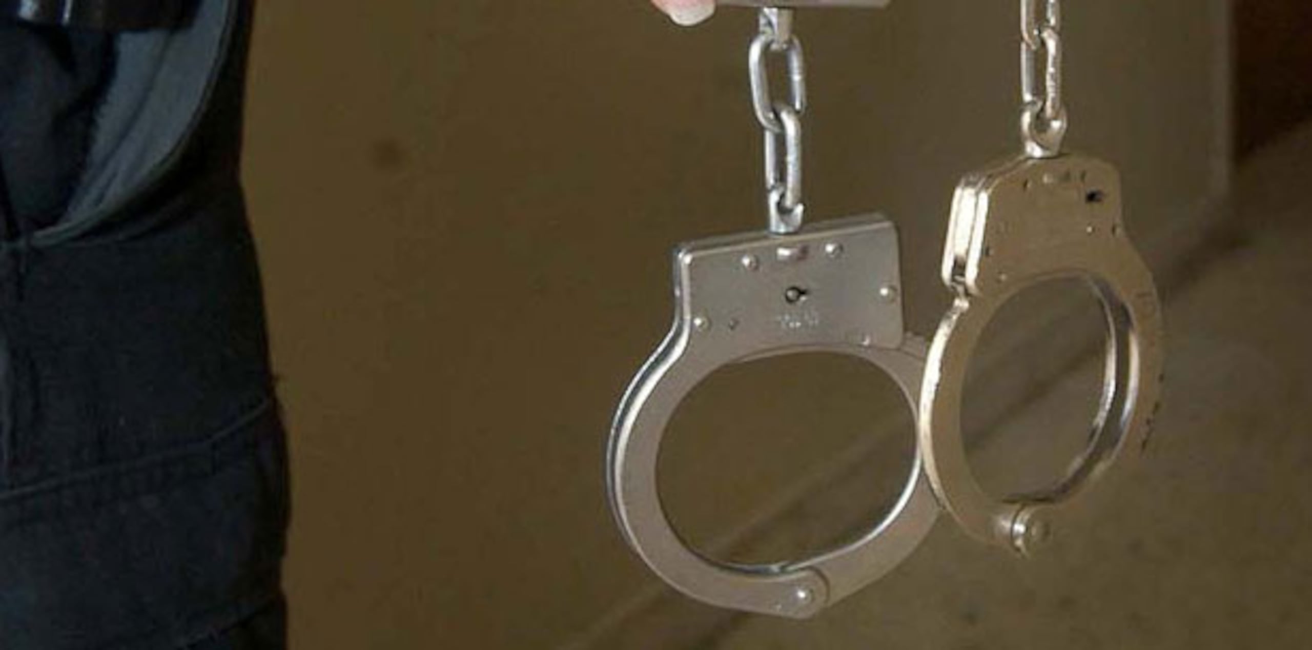 Contra el hasta hoy fugitivo, la jueza Elsie Ochoa, del Tribunal de Guayama, había emitido una orden de arresto con una fianza de $4.8 millones por asesinato y violación a la Ley de Armas. (Archivo)