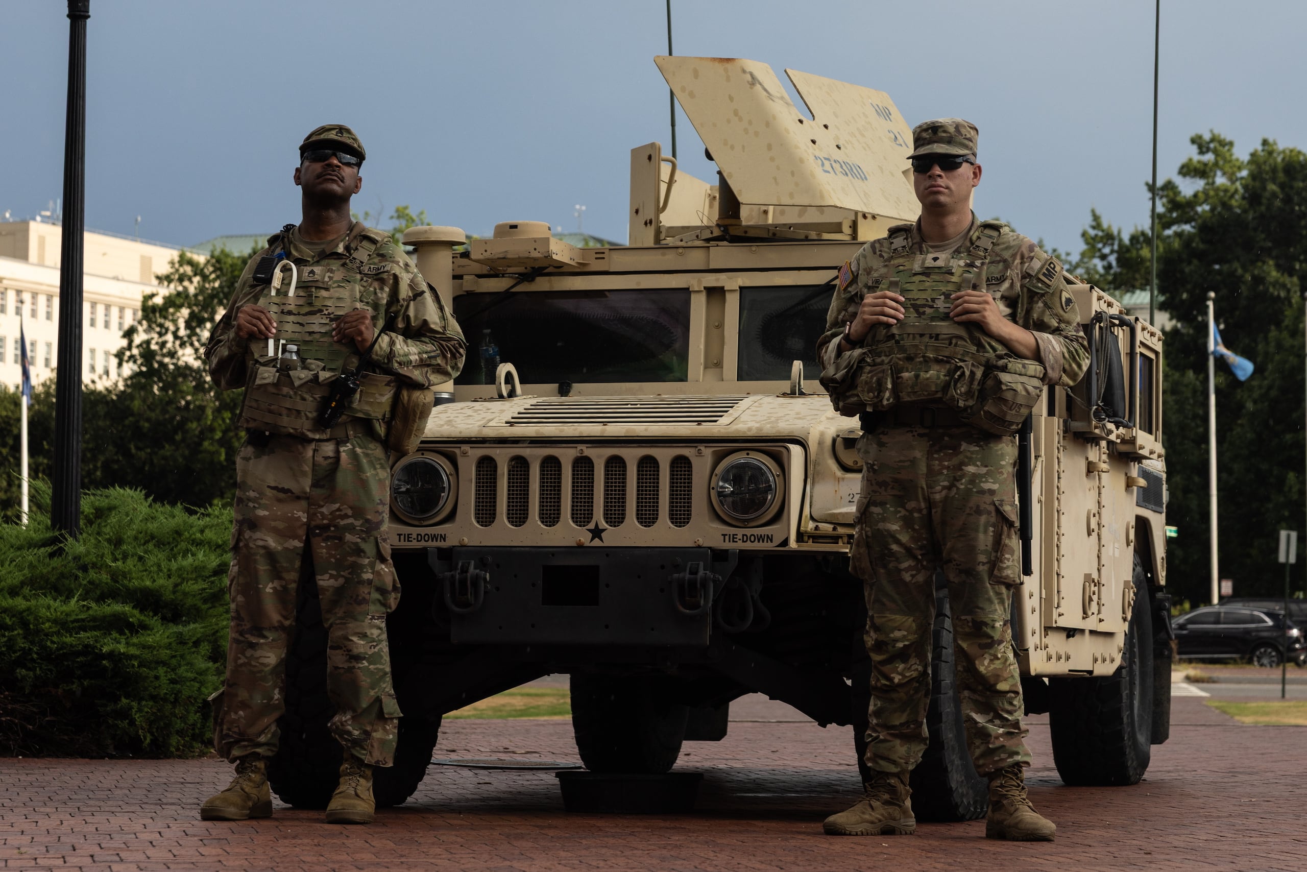 Trump dijo que ha abandonado su intención de desplegar efectivos de la Guardia Nacional en Chicago, Los Ángeles y Portland, luego de que obstáculos jurídicos bloquearan esa iniciativa.
