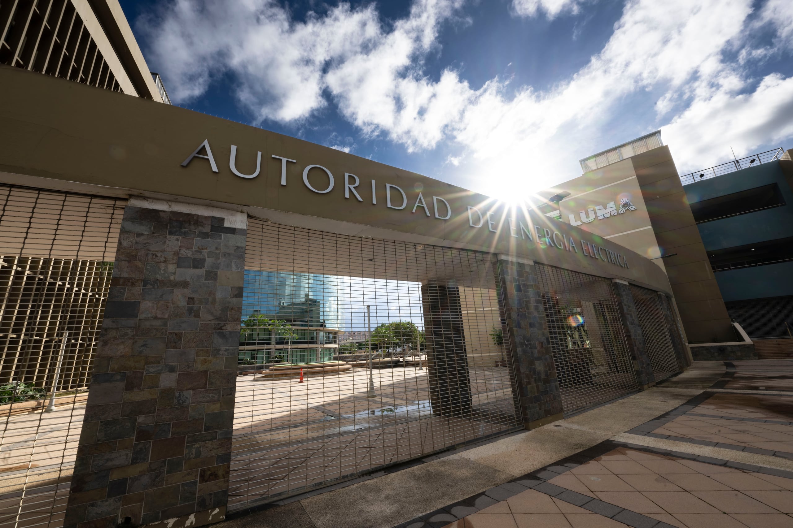 Imagen de la sede de LUMA Energy, en Santurce. (Archivo / GFR Media)