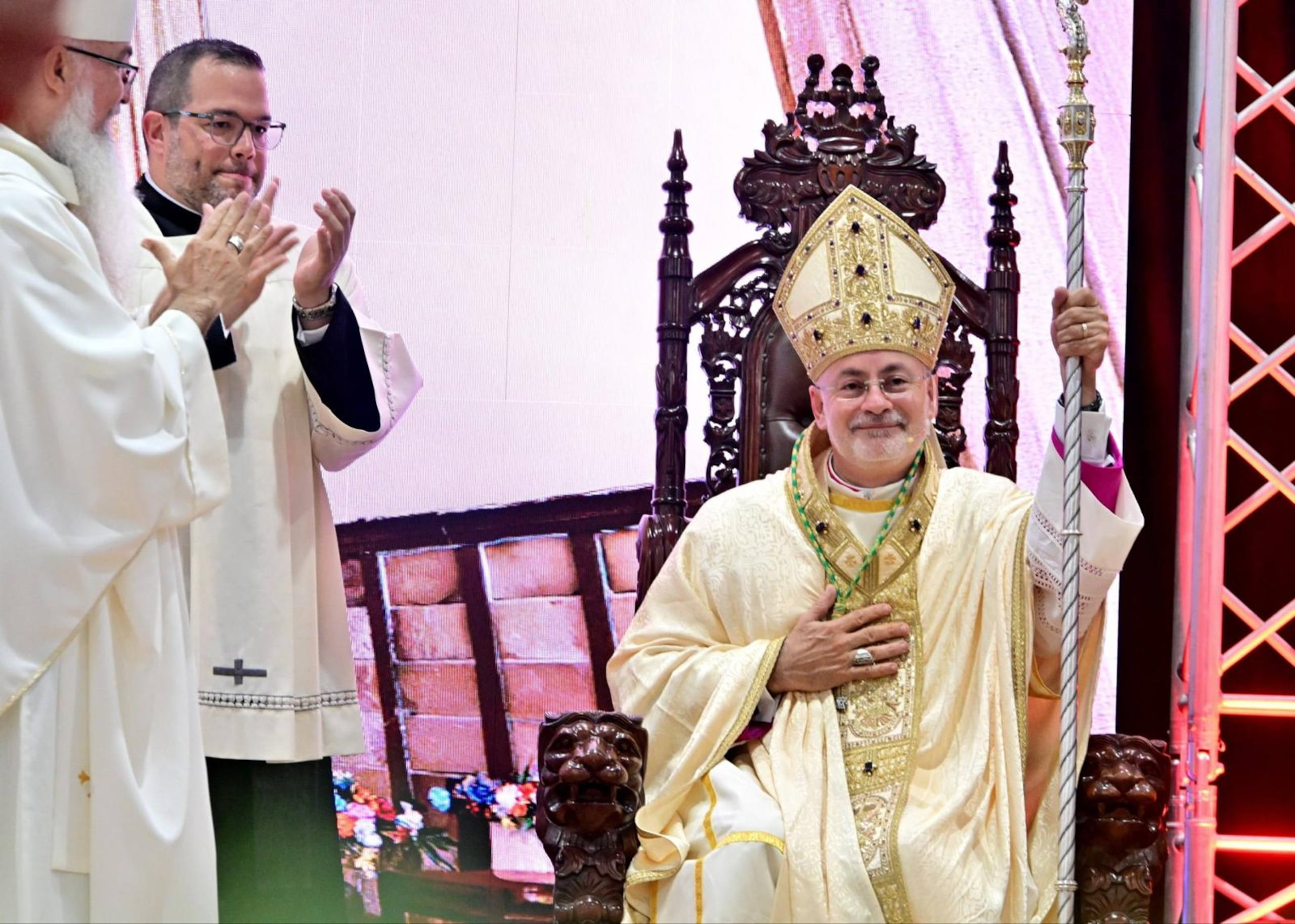Monseñor Geraldo Ramírez Torres juramentó como nuevo obispo de Ponce.