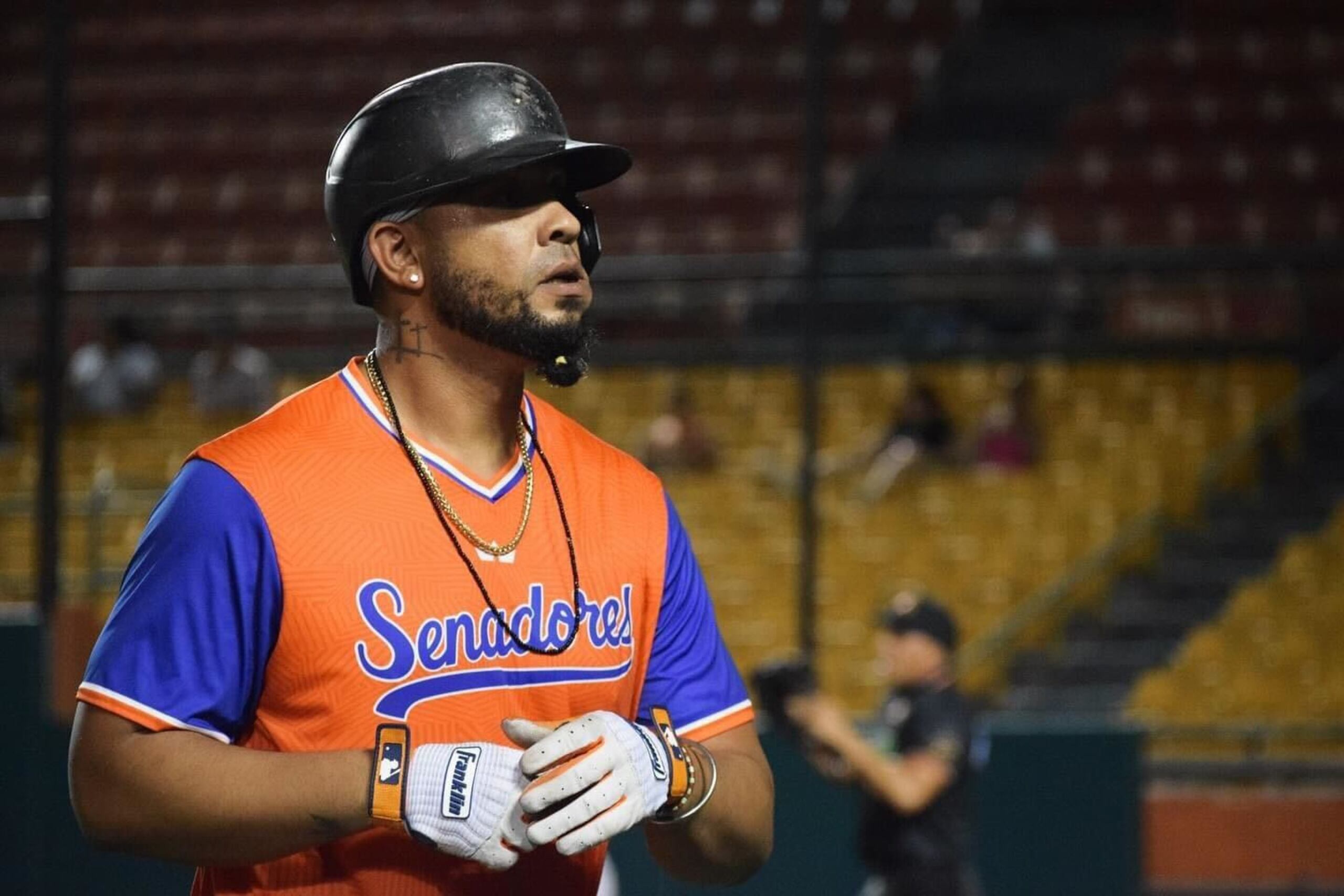 El cubano José Abreu, de los Senadores de San Juan, durante la temporada 2024-24 de la Liga de Béisbol Profesional Roberto Clemente.