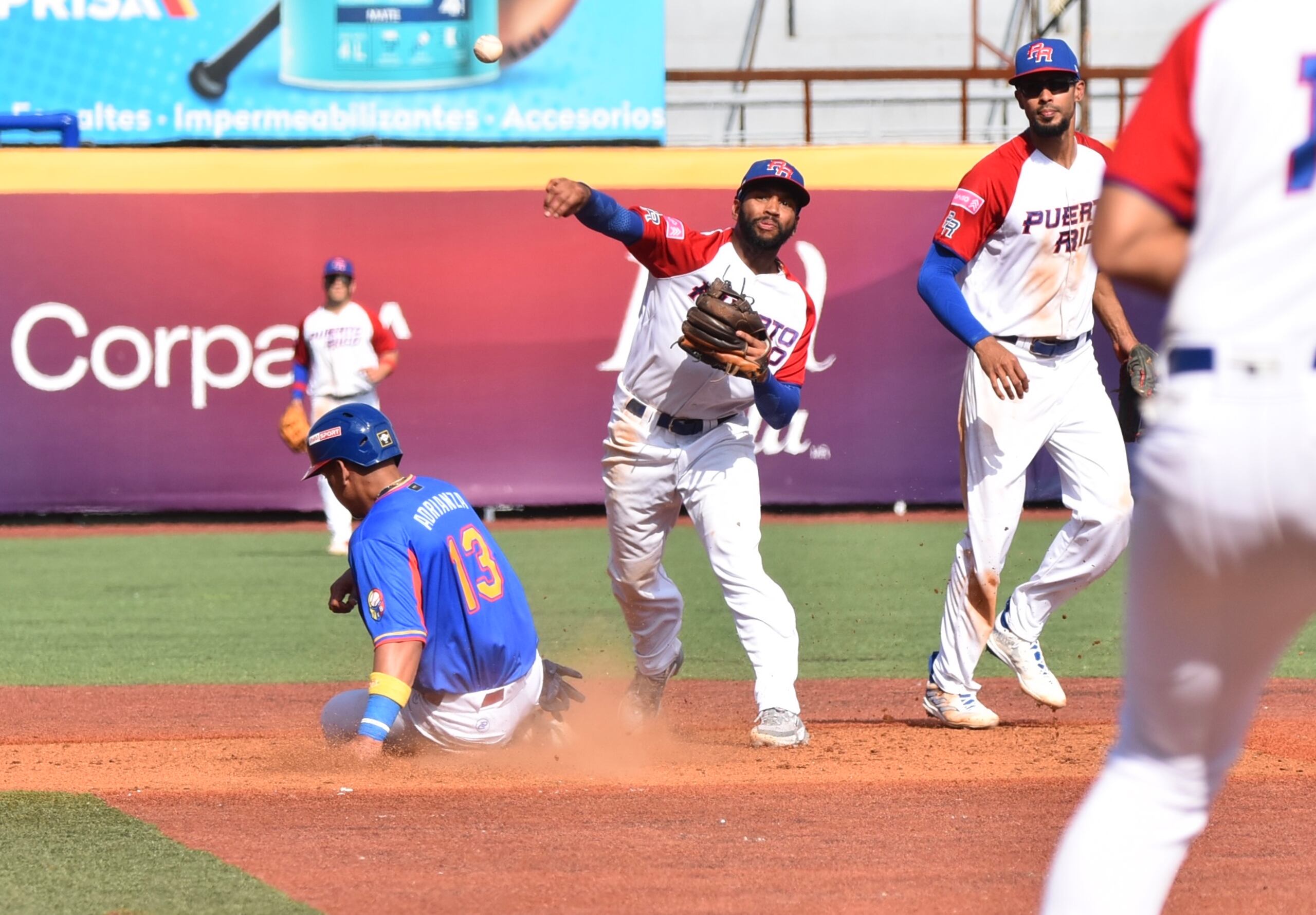 Puerto Rico cayó ante Venezuela con pizarra de 5-2.