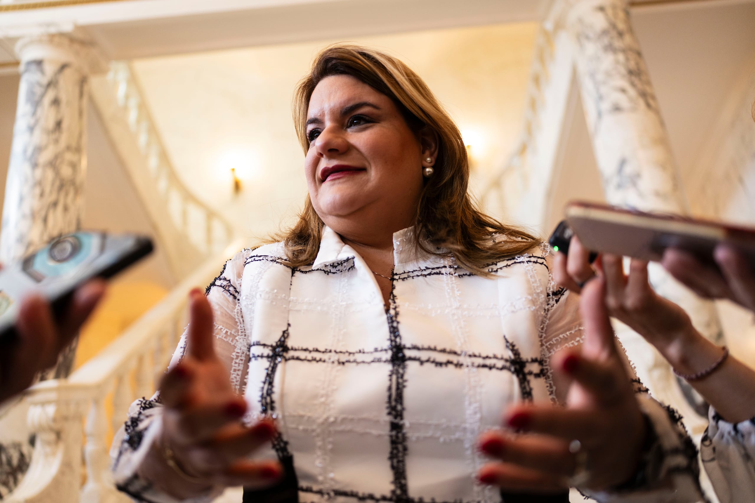 Las expresiones de la gobernadora Jenniffer González Colón fueron emitidas luego del homenaje póstumo que se rindió en el Capitolio al expresidente cameral José Ronaldo “Ronny” Jarabo. 
###
Foto por:  
Xavier Araújo | GFR Media
xavier.araujo@gfrmedia.com
Araujo