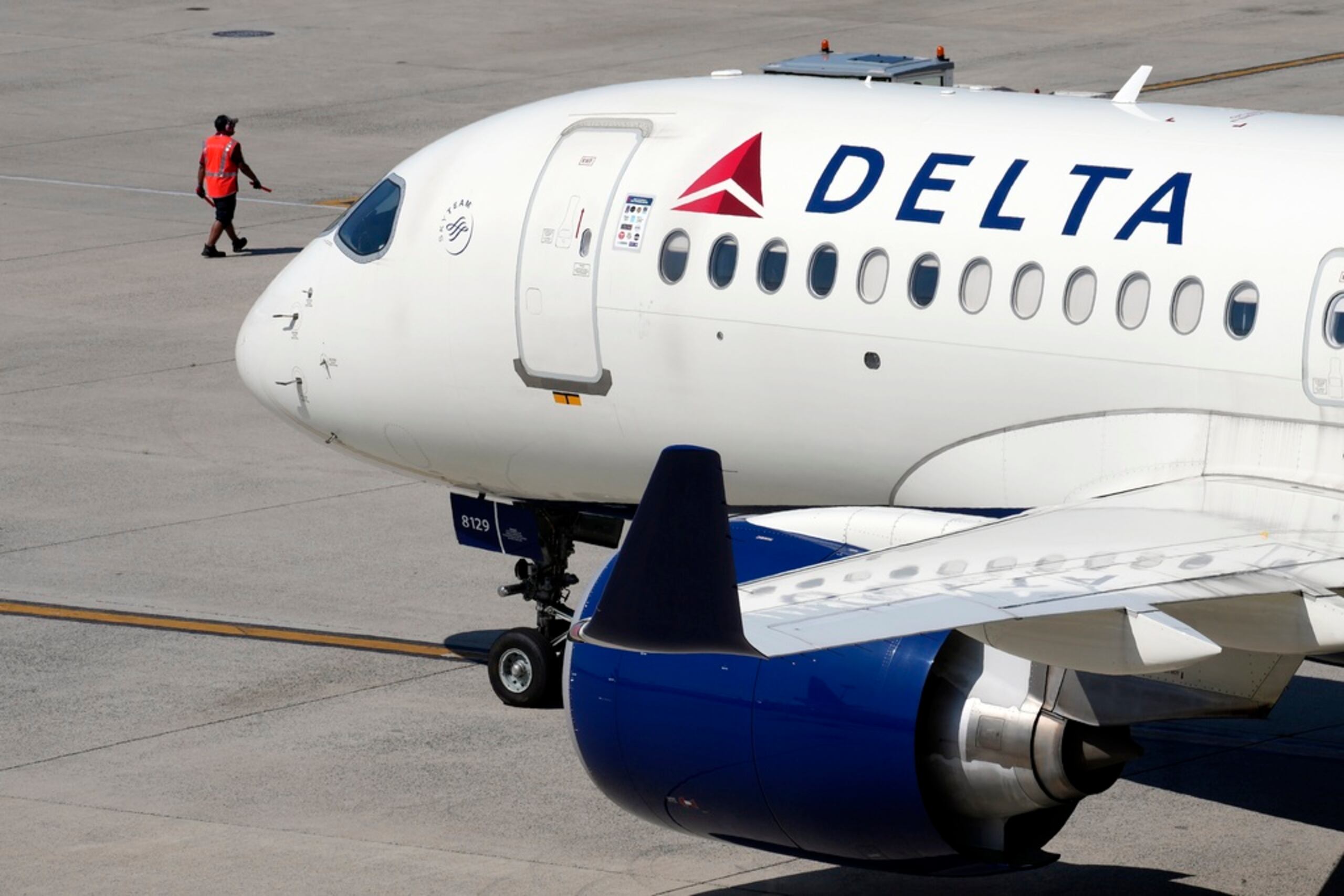 El director general de Delta Air Lines, Ed Bastian, dijo que la aerolínea tendría el “mejor año financiero” en su historia. (AP Foto/Michael Dwyer/Archivo)