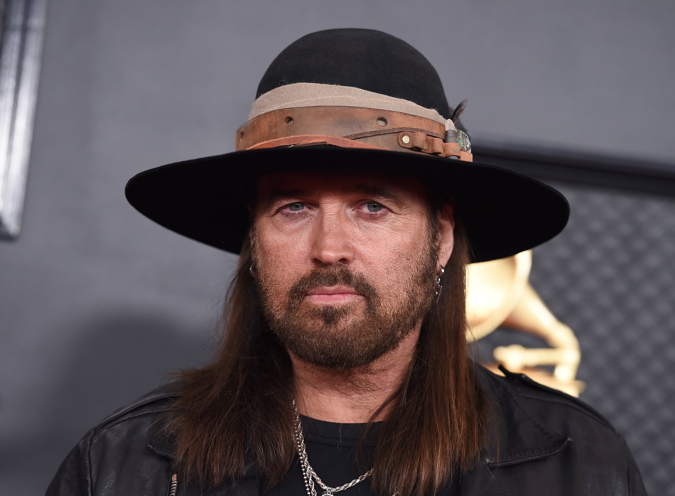 Billy Ray Cyrus anteriormente estuvo casado con Tish Cyrus durante 28 años hasta que ella solicitó el divorcio en 2022.