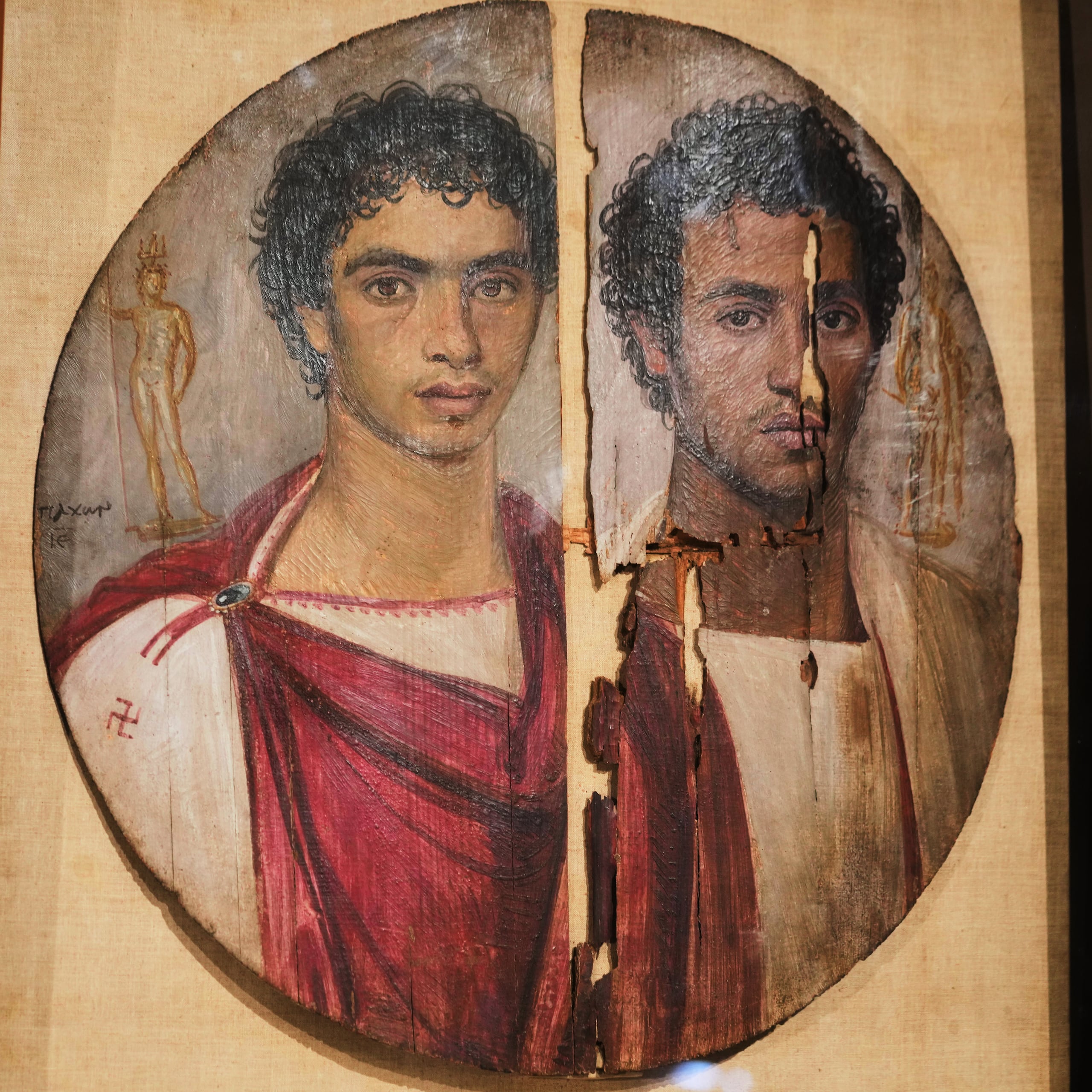 El cuadro “Tondo de los Dos Hermanos” en el Museo Egipcio en El Cairo el 11 de octubre del 2026. (AP foto/Amr Nabil)