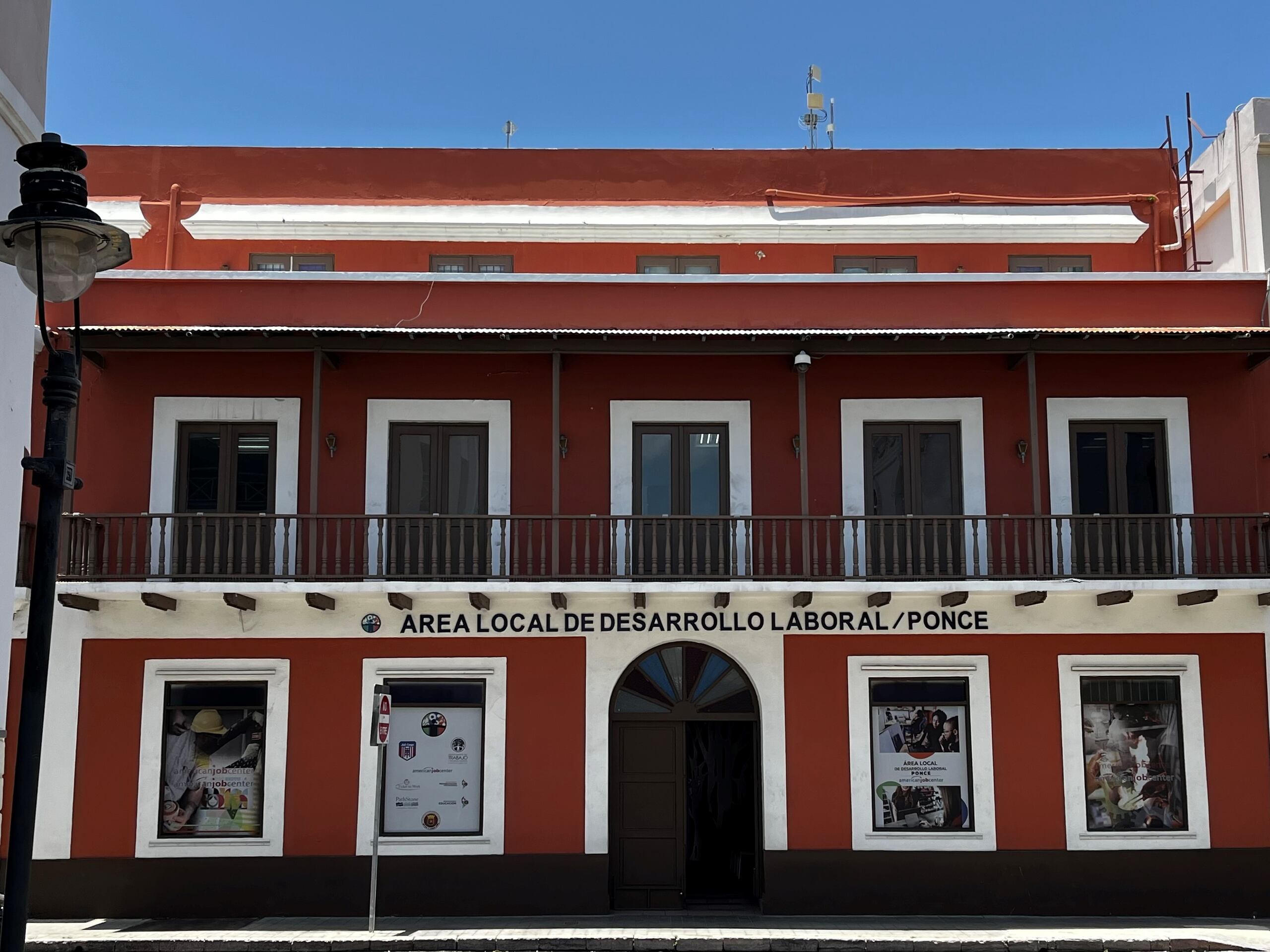 Las Oficinas de Patronos y Propuestas de Conexión Laboral Ponce están ubicadas en la Calle Isabel #61-63, en Ponce.