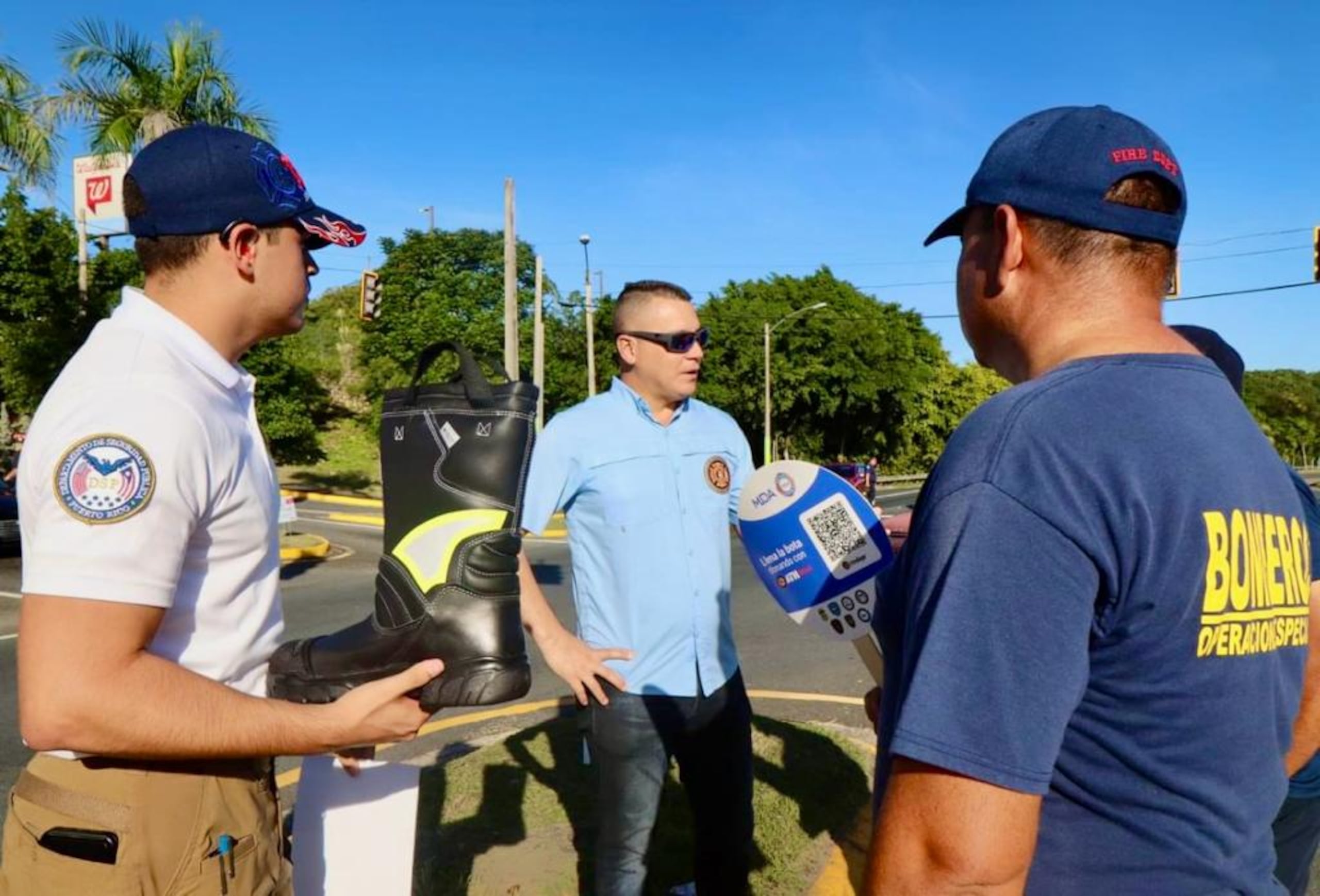 El comisionado del Negociado del Cuerpo de Bomberos, Marcos Concepción, participó de la iniciativa.