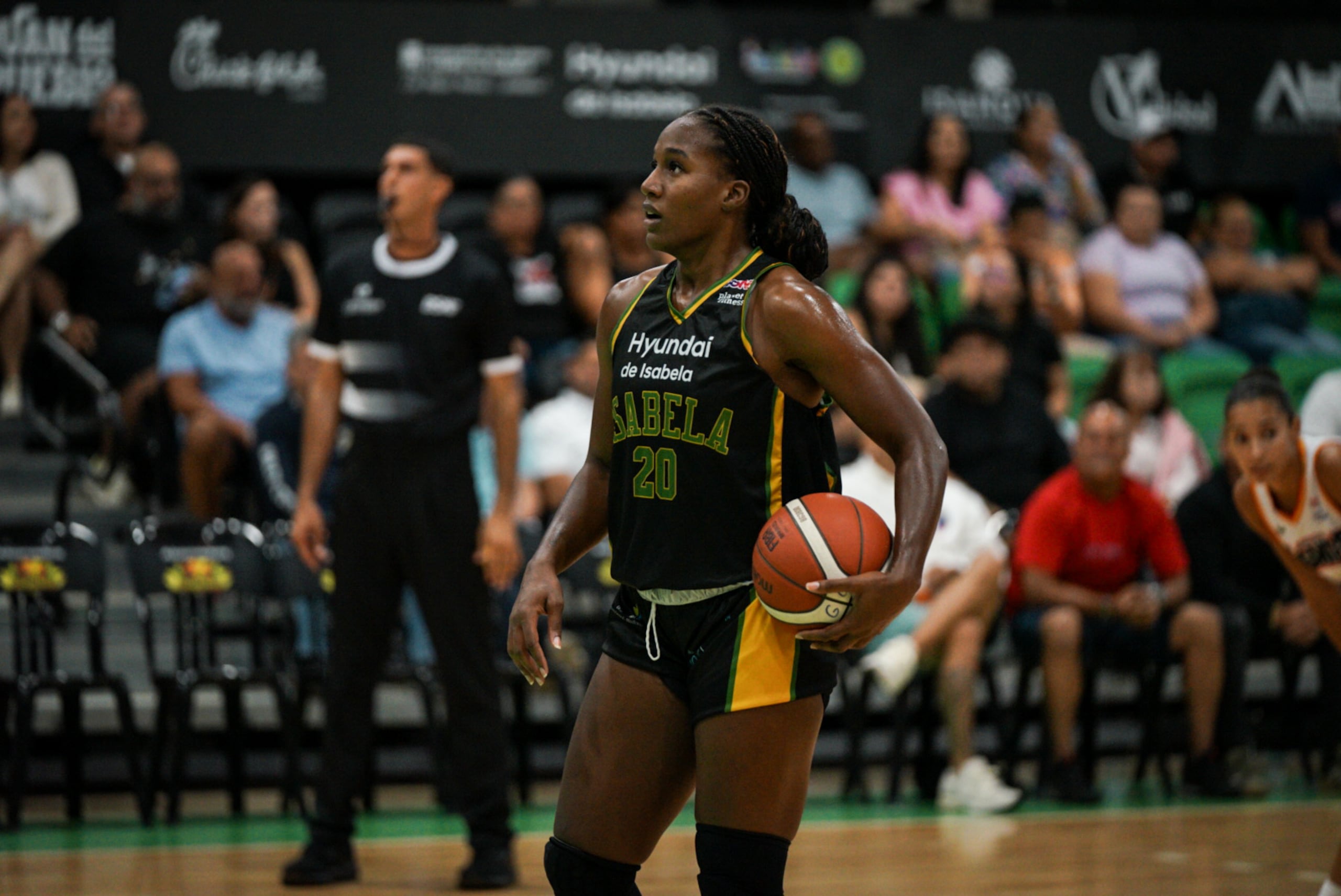 Quionche Carter sumó 20 puntos.