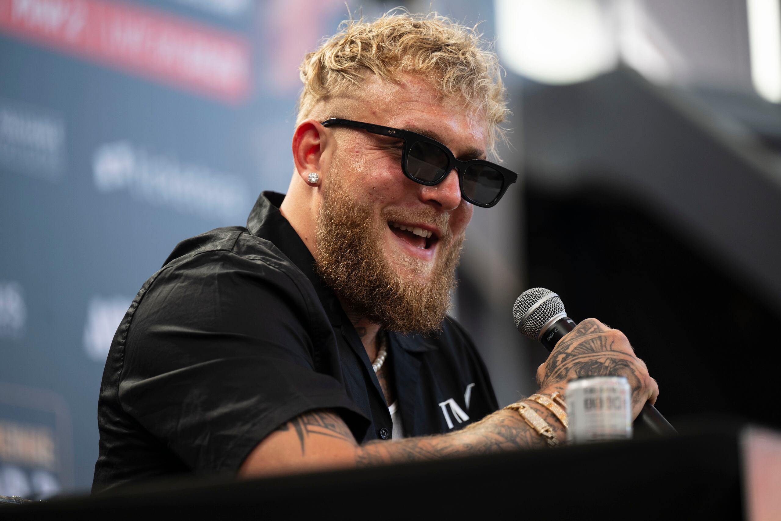 Jake Paul, durante la rueda de prensa el jueves para la cartelera encabezada por Amanda Serrano y Nina Meinke.