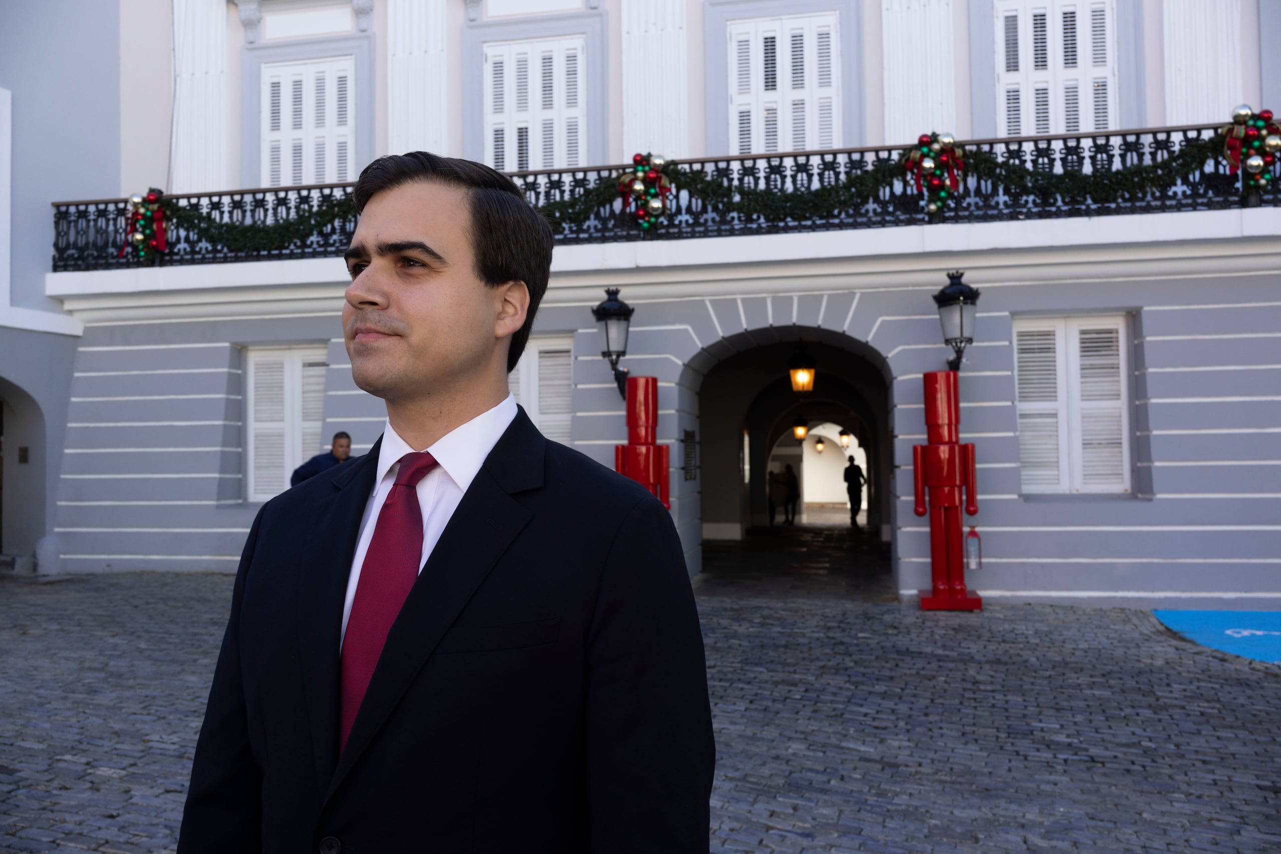 Pablo José Hernández, comisionado residente electo (PPD), se reúne por primera vez con el gobernador Pedro Pierluisi, en La Fortaleza. 
Foto por:  
Xavier Araújo | GFR Media
xavier.araujo@gfrmedia.com
Araujo