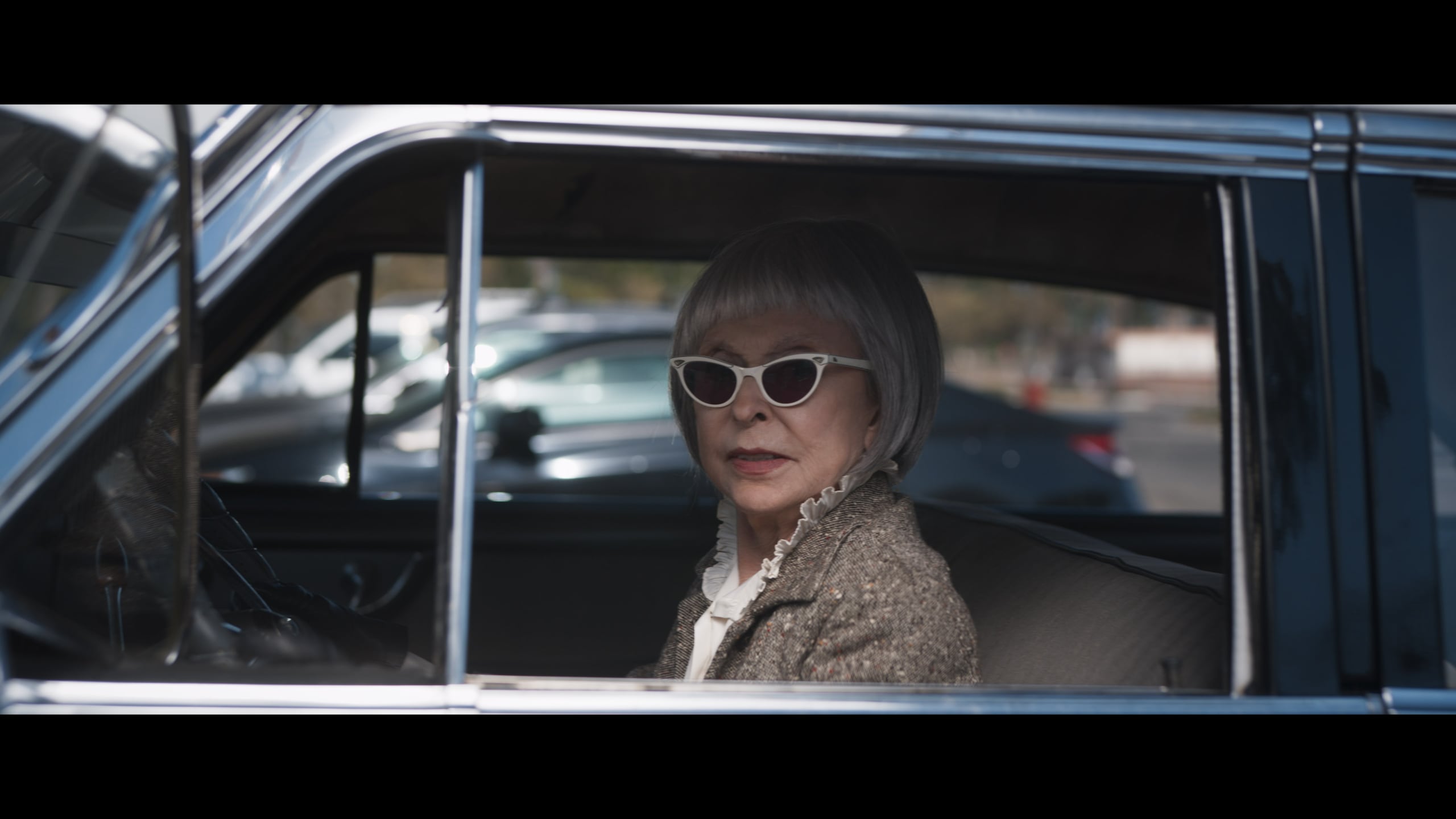 Para 'The Prank', Rita Moreno bromeó que se inspiró en “todas las mujeres que fueron crueles conmigo cuando yo era joven en las películas y eso me encantó, porque todas ellas están muertas y yo no".