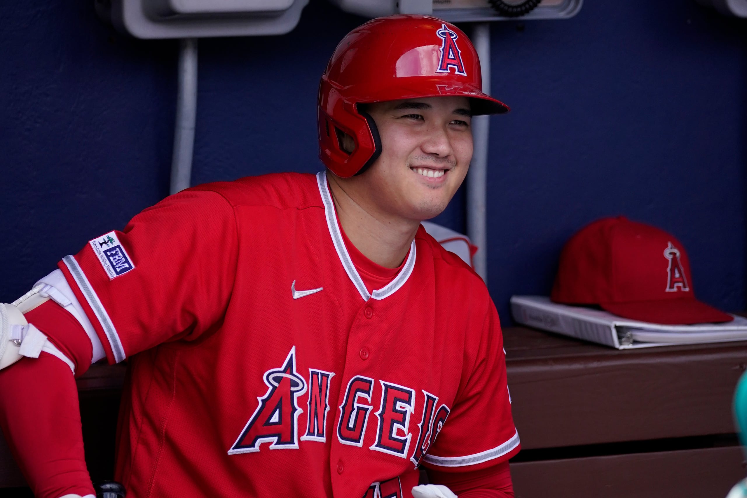 Shohei Ohtani, literalmente, cobrará $2 millones por años durante los próximos 10 años. Luego de eso, y su retiro, recibirá $68 millones anuales durante 10 años.