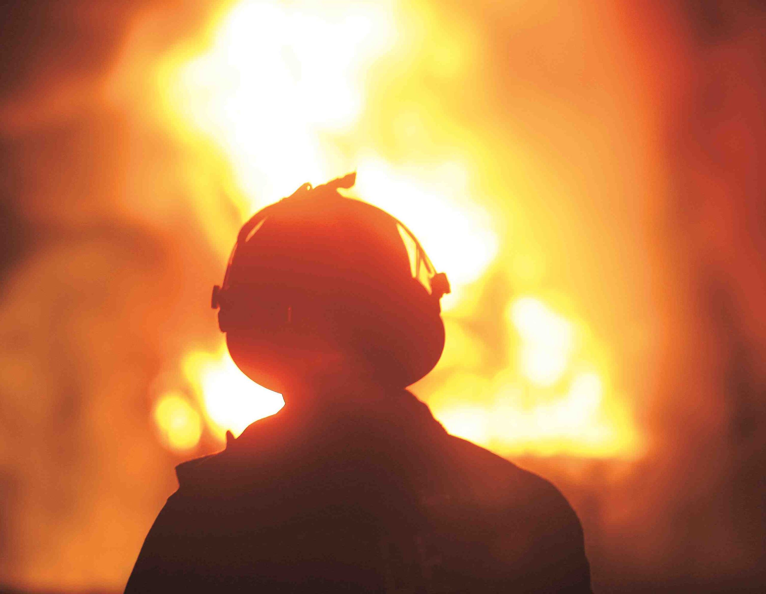 El fuego ocurrió en un cuarto de medicamentos de la empresa. (Archivo GFR Media)