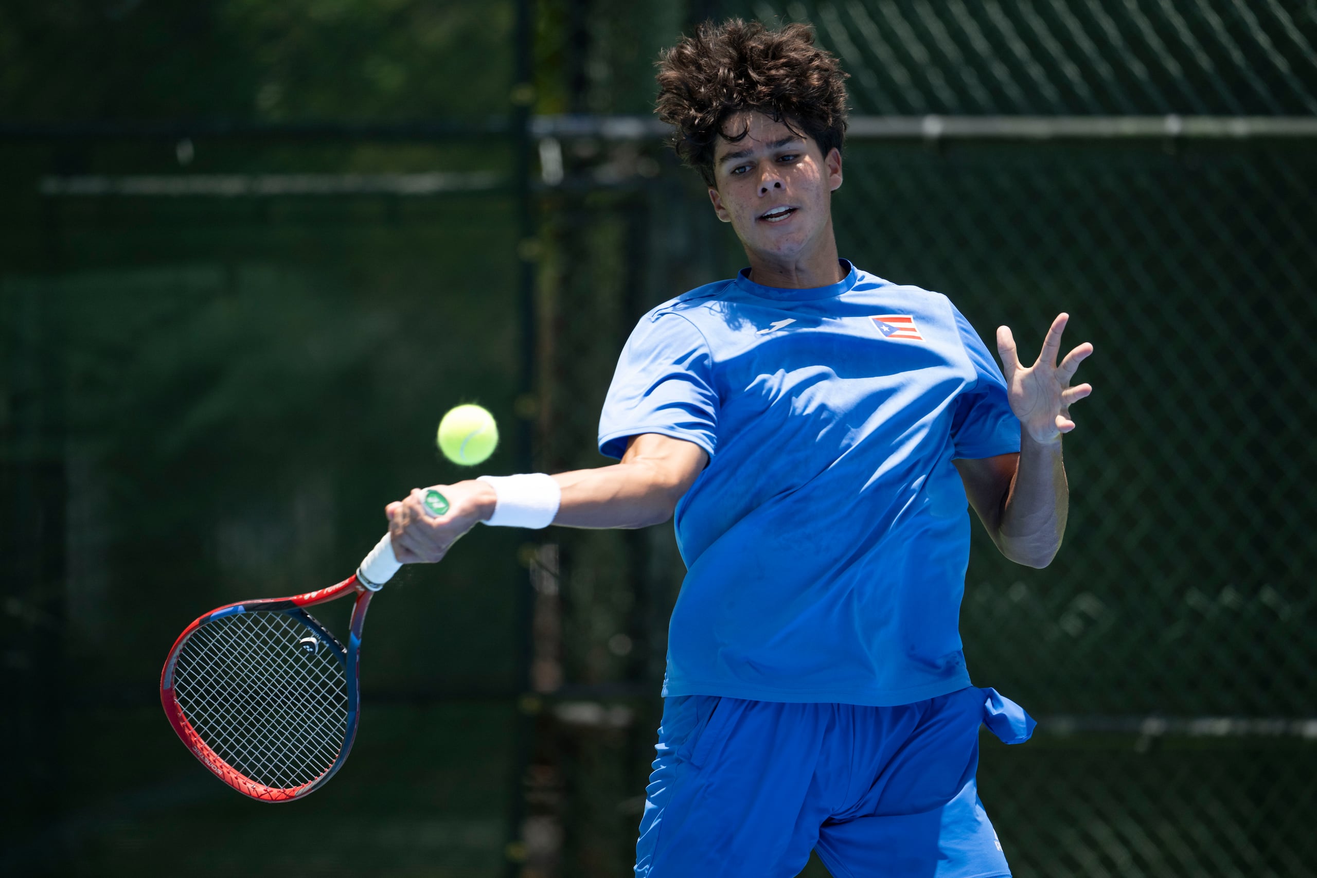Yannik Álvarez, de 17 años, está próximo a iniciar una carrera colegial en la Universidad de Georgia.