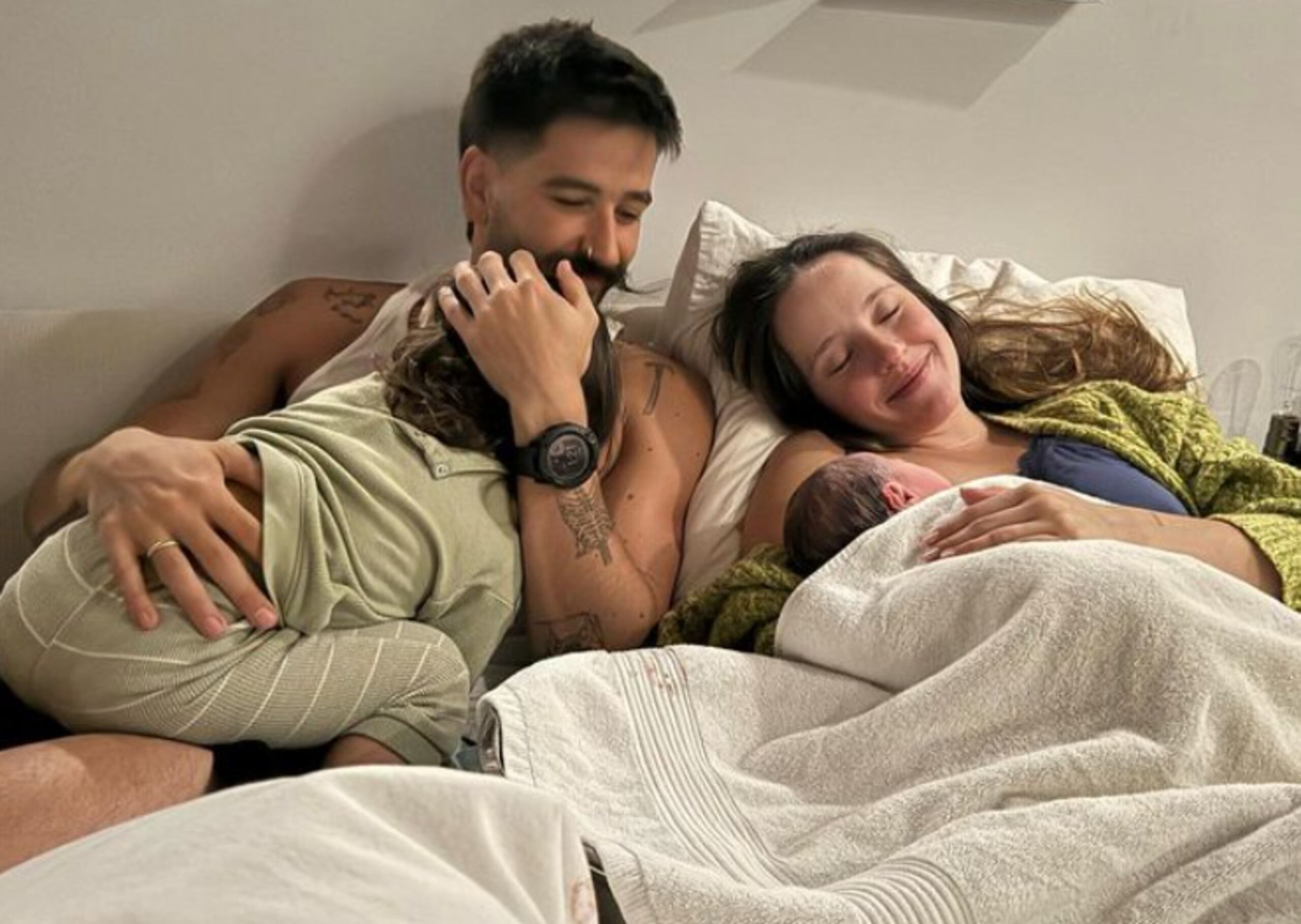 Camilo y Evaluna reciben a su segunda hija.