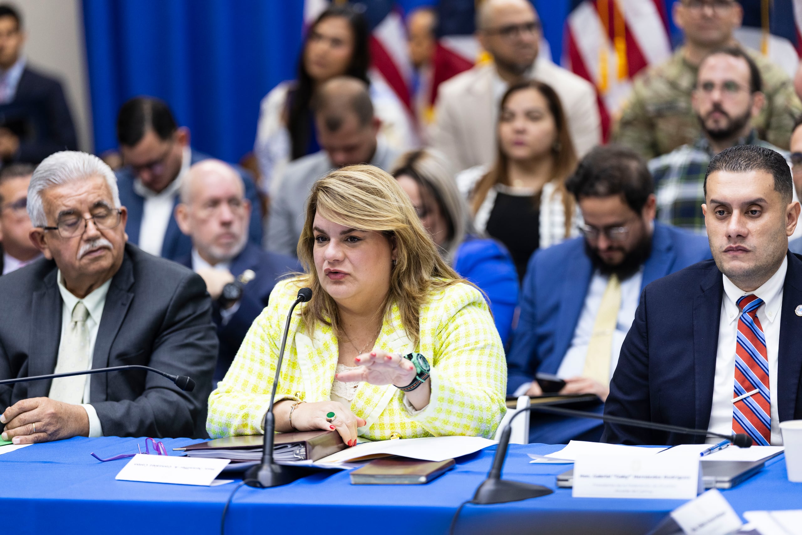 La gobernadora Jenniffer González durante una reunión con alcaldes. Foto por: Xavier Araújo | GFR Media